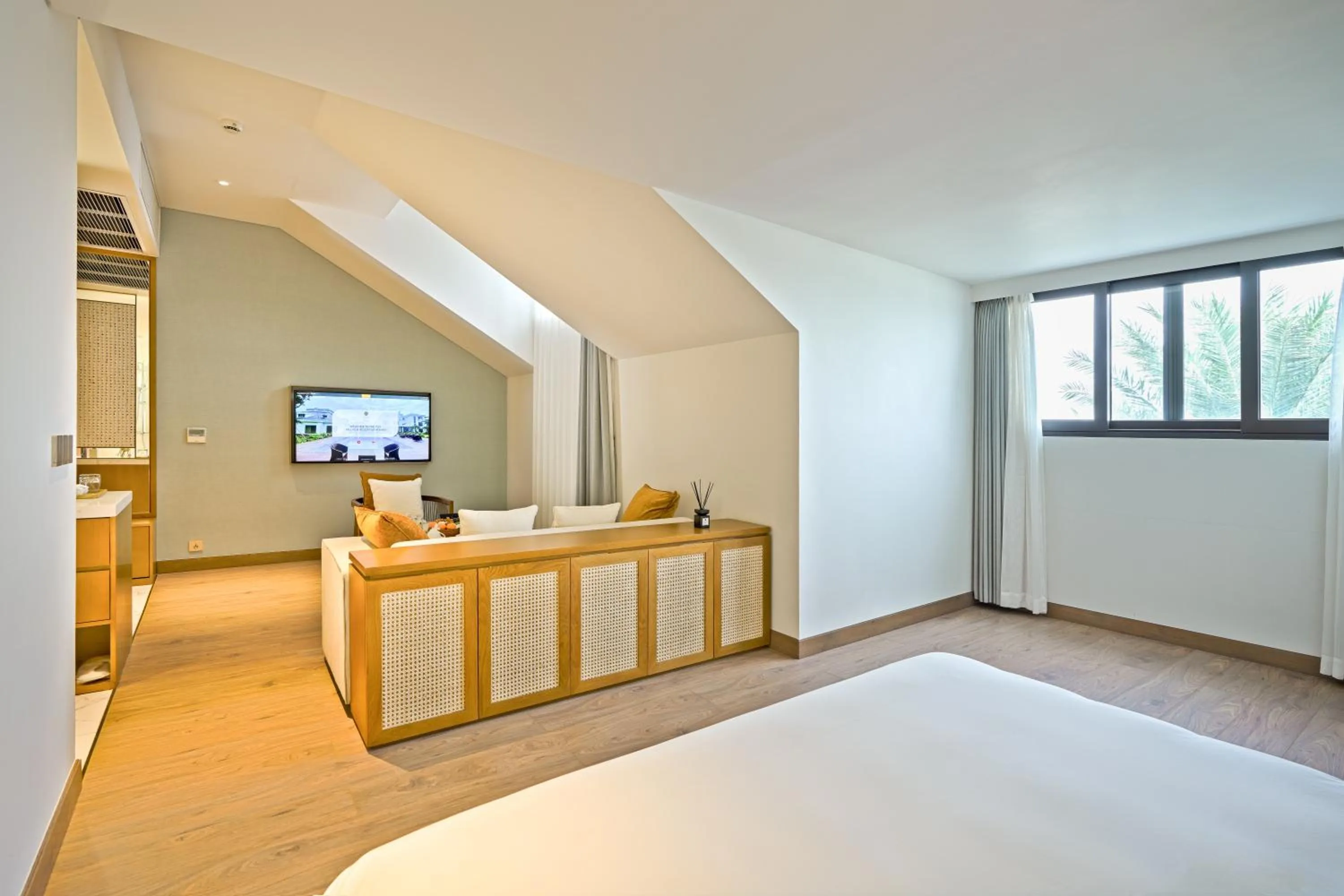 TV and multimedia, Bed in The Five Resort & Golf Hoang Gia Ninh Binh