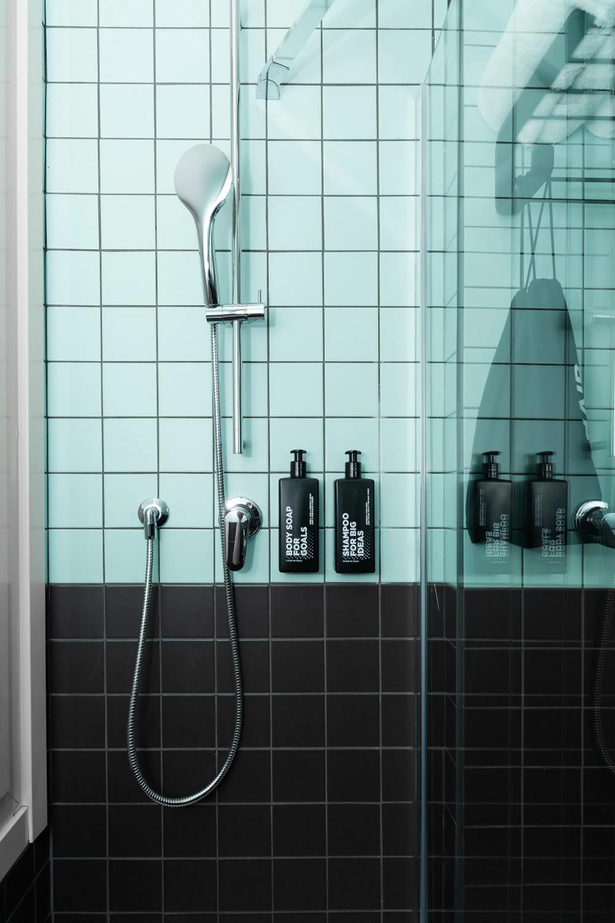 Bathroom in CX Turin Vanchiglia