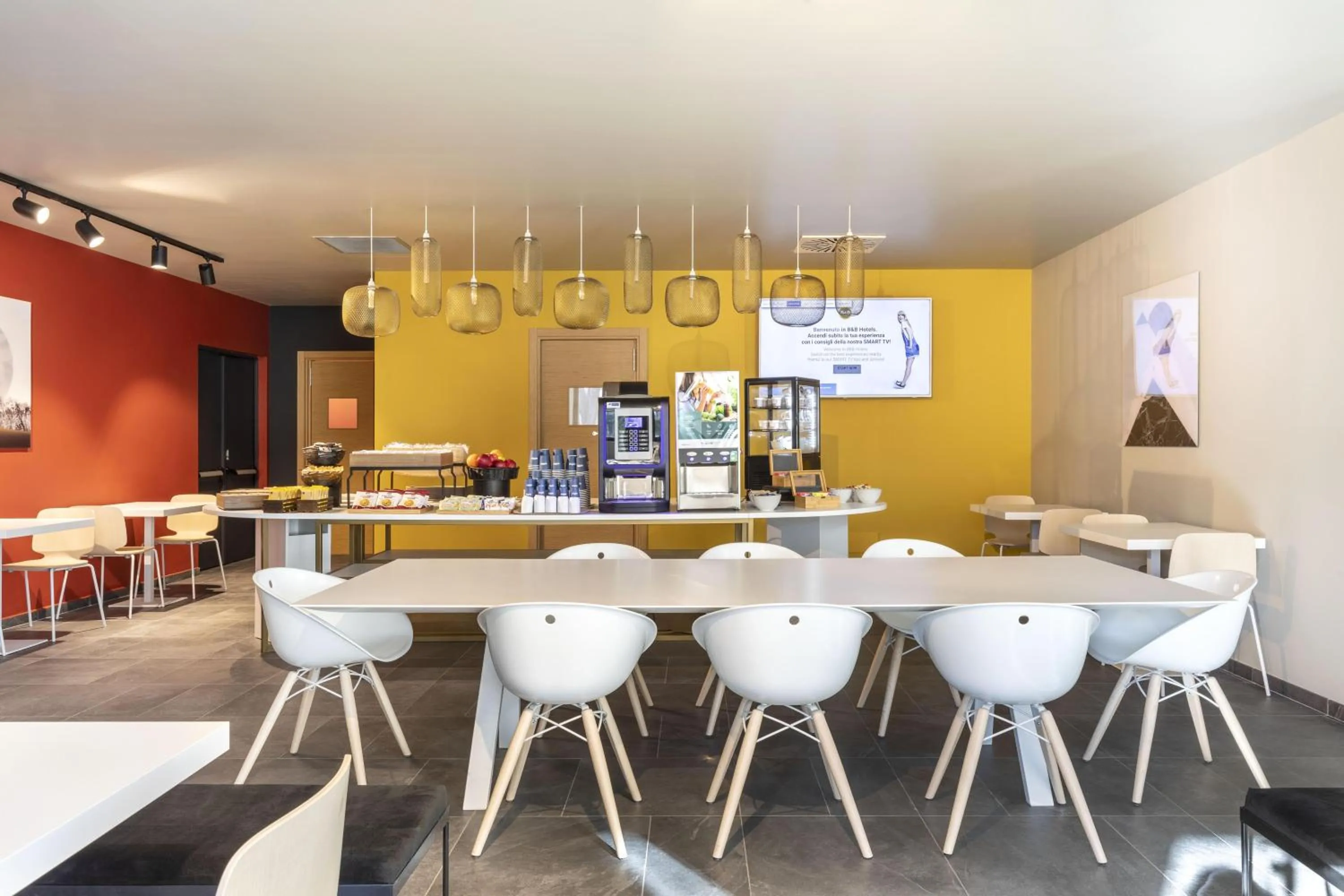 Meeting/conference room in B&B Hotel Bolzano