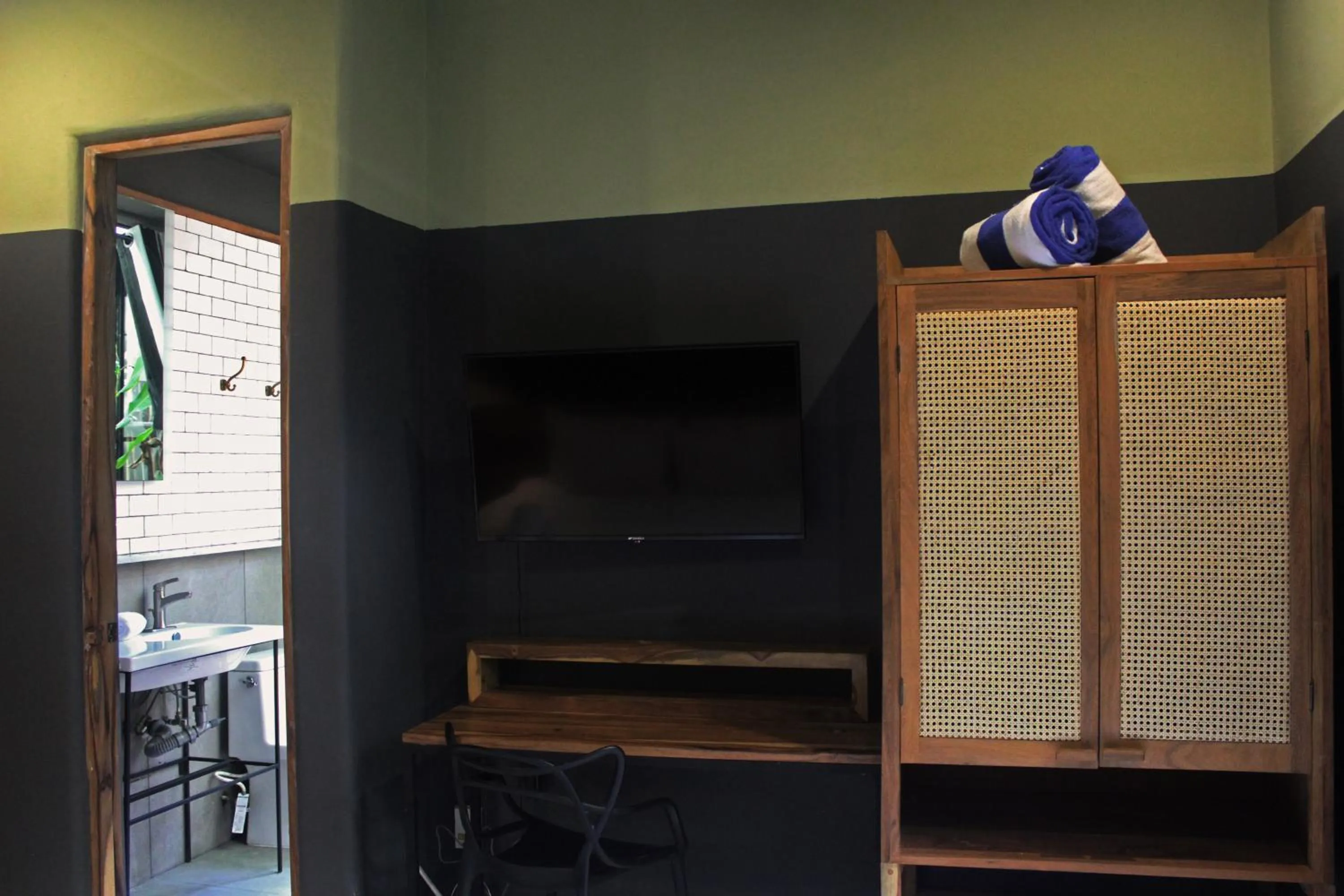 Loba Tulum Male Only