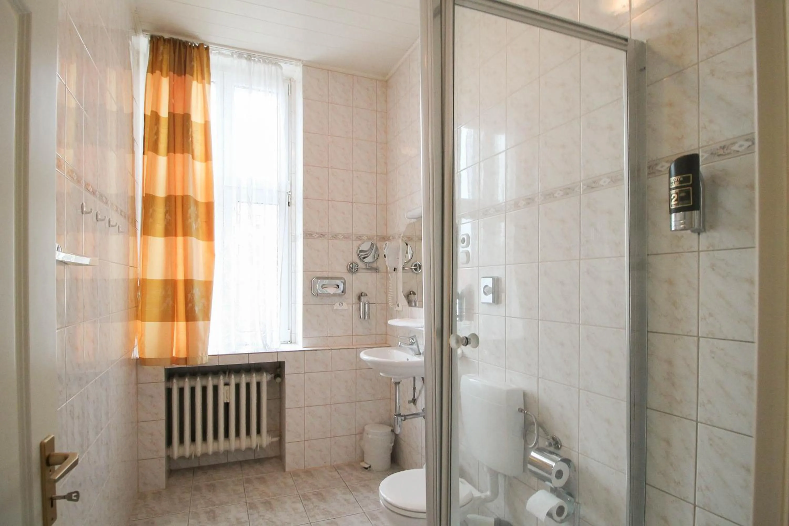 Bathroom in Hotel Margrit