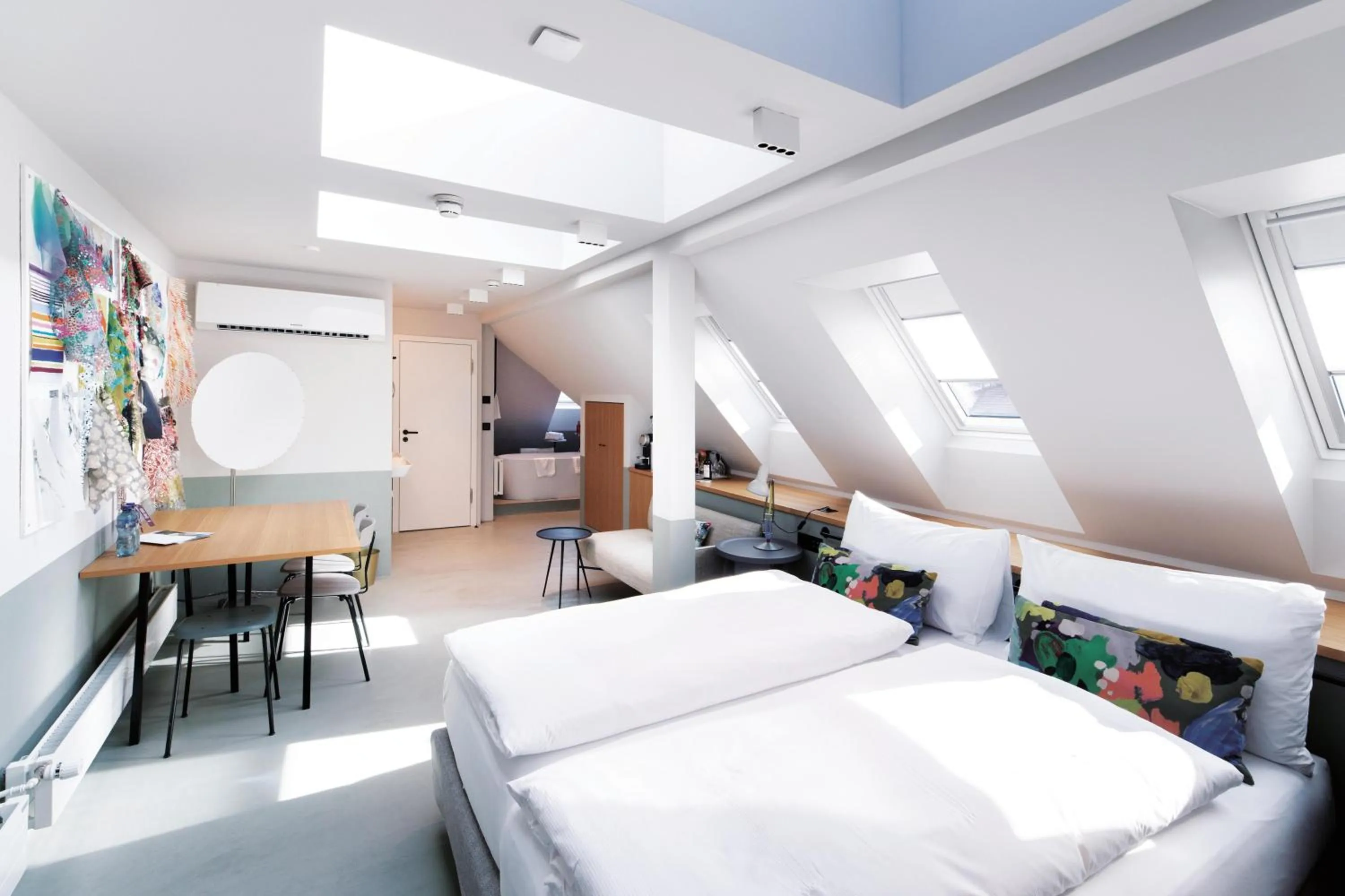 Coffee/tea facilities, Bed in Sorell Boutique-Hotel City Weissenstein St Gallen