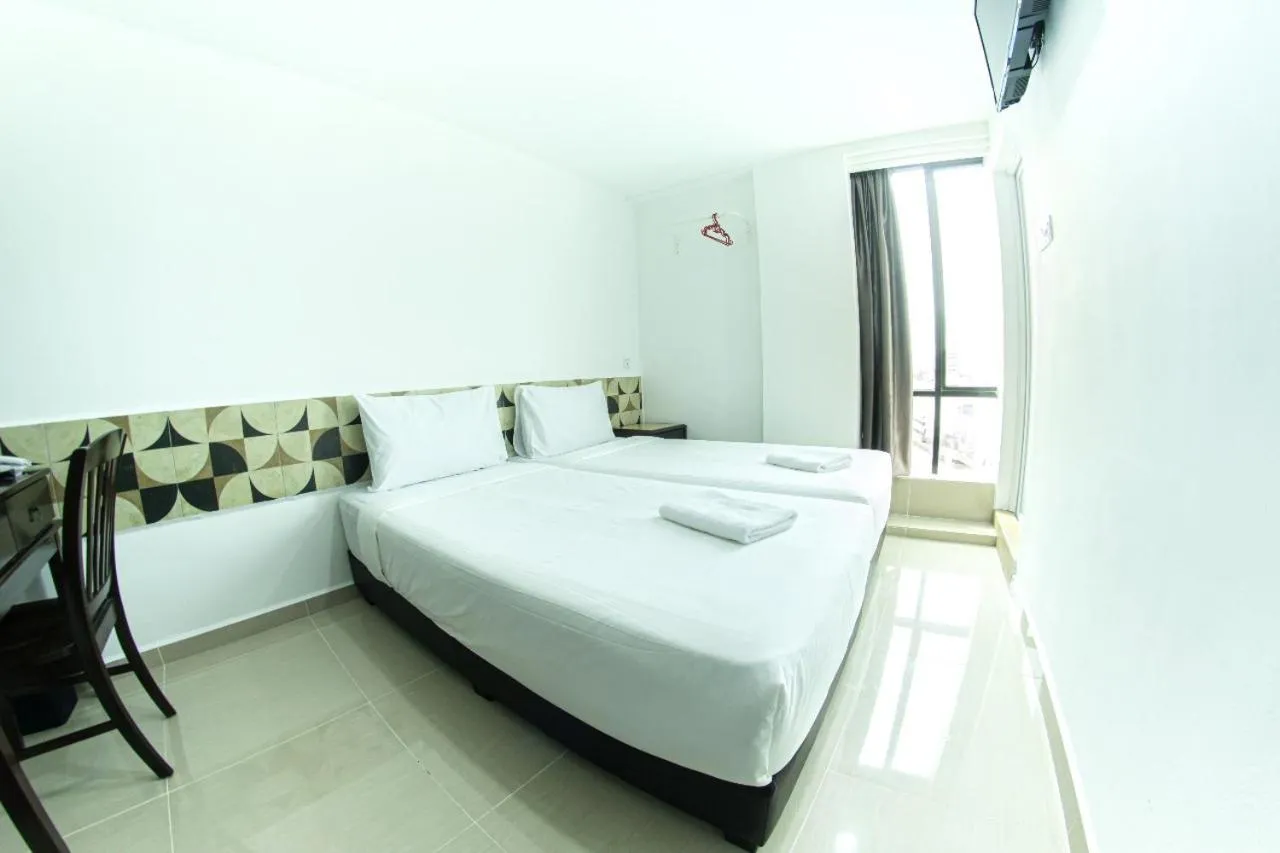 Photo of the whole room, Bed in Grand Bagan Hotel