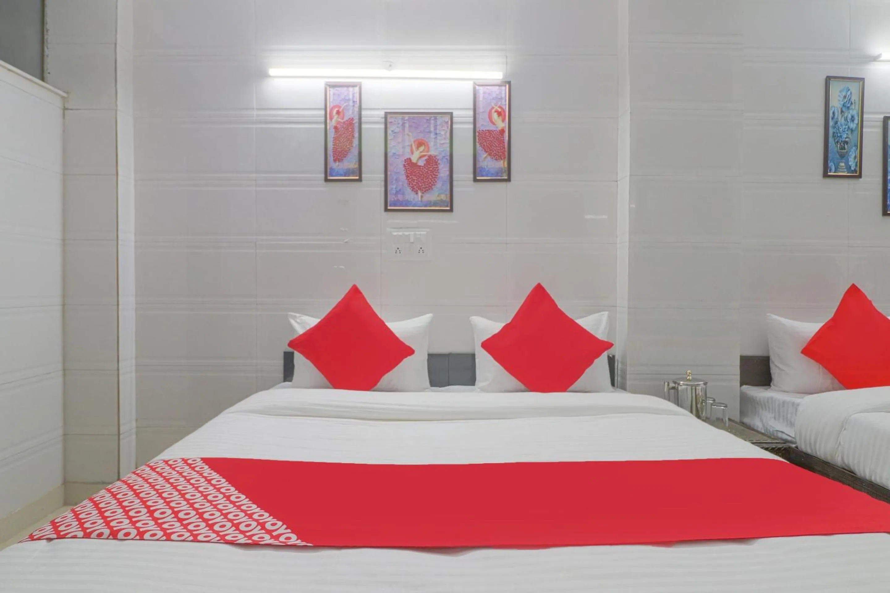 Facade/entrance in Hotel O Unwind