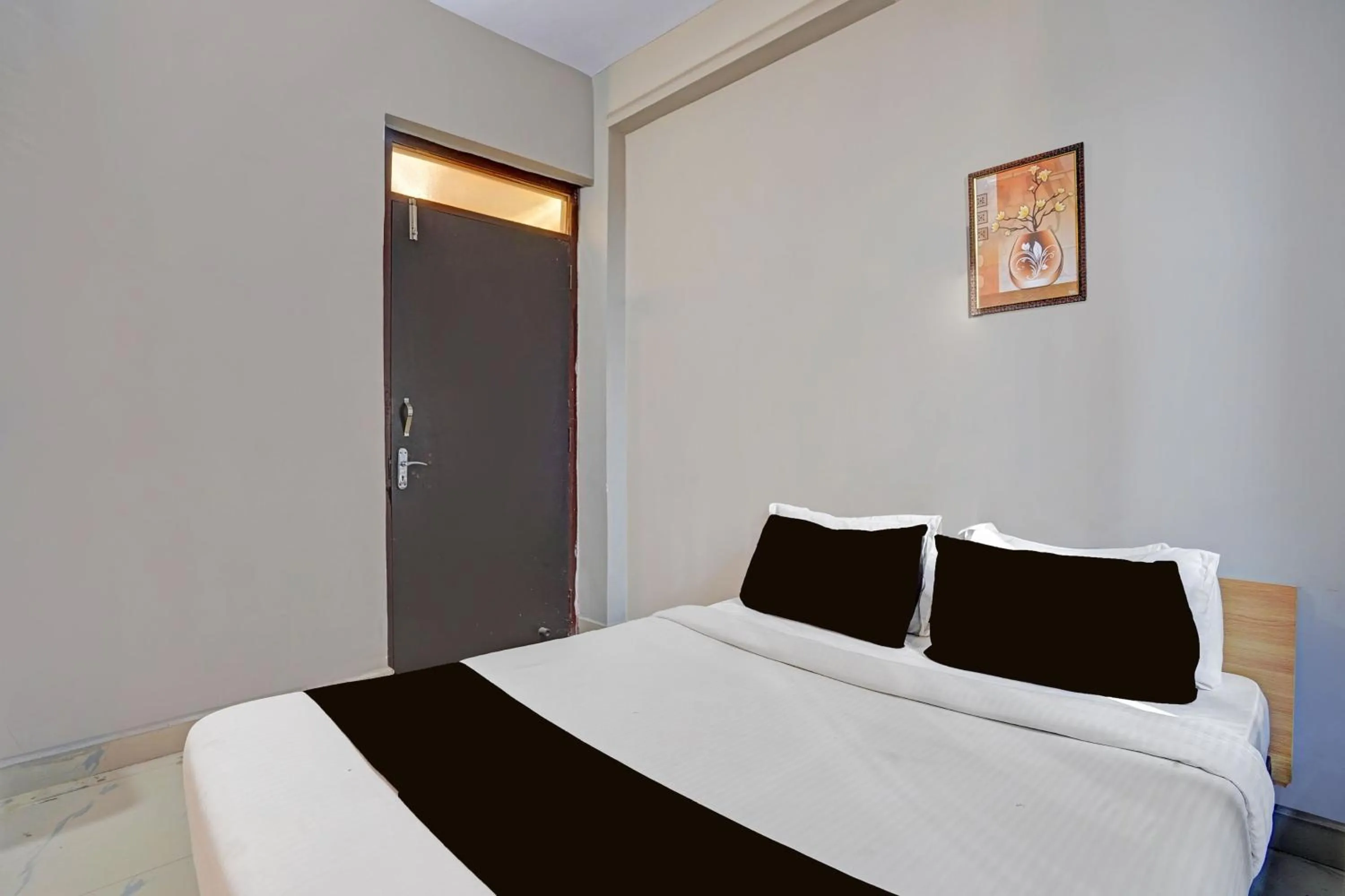 Bedroom, Bed in Super Hotel O AG Colony Park Patna Formerly Capital Pearl