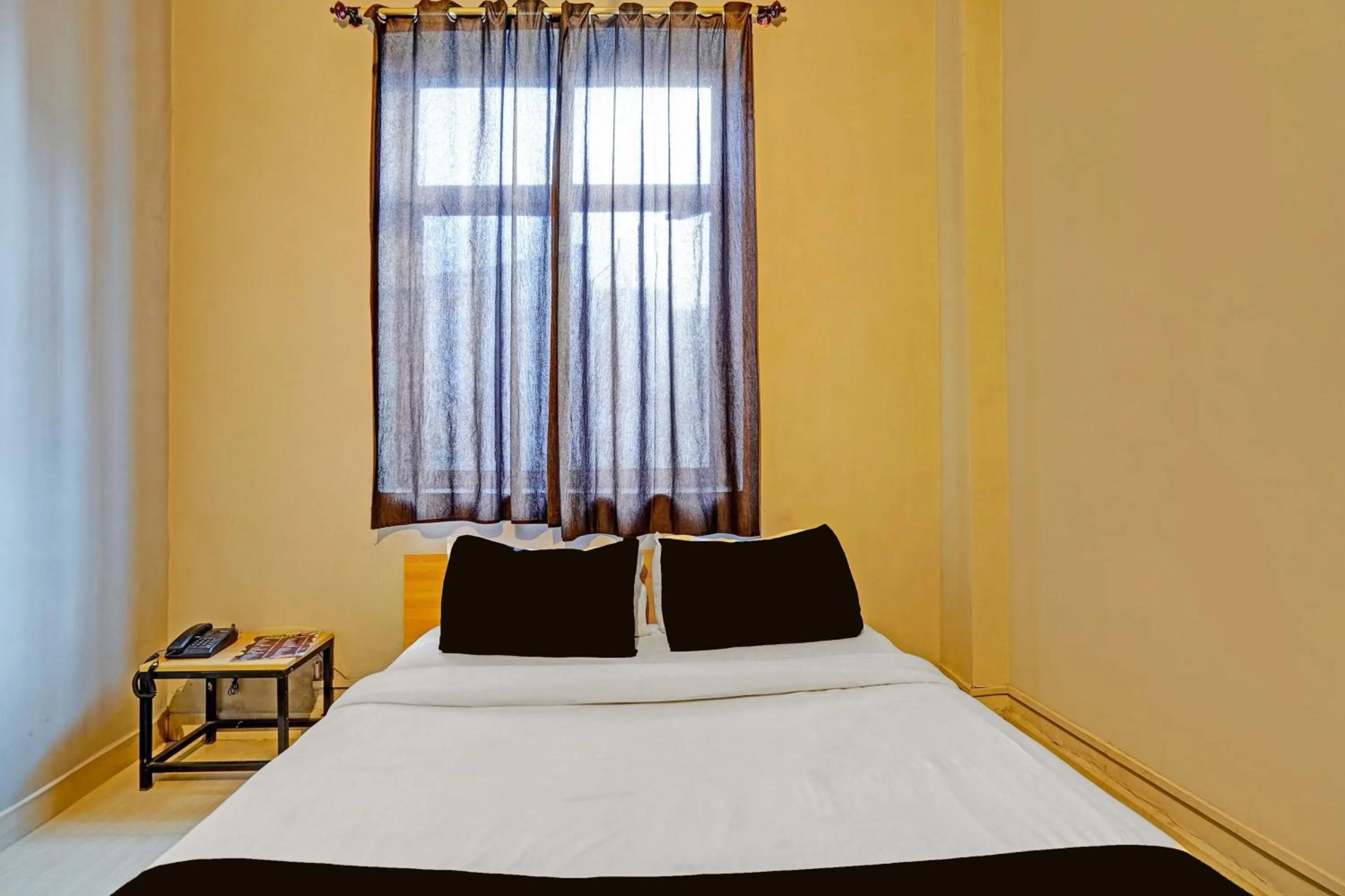 Bedroom, Bed in Super Hotel O AG Colony Park Patna Formerly Capital Pearl