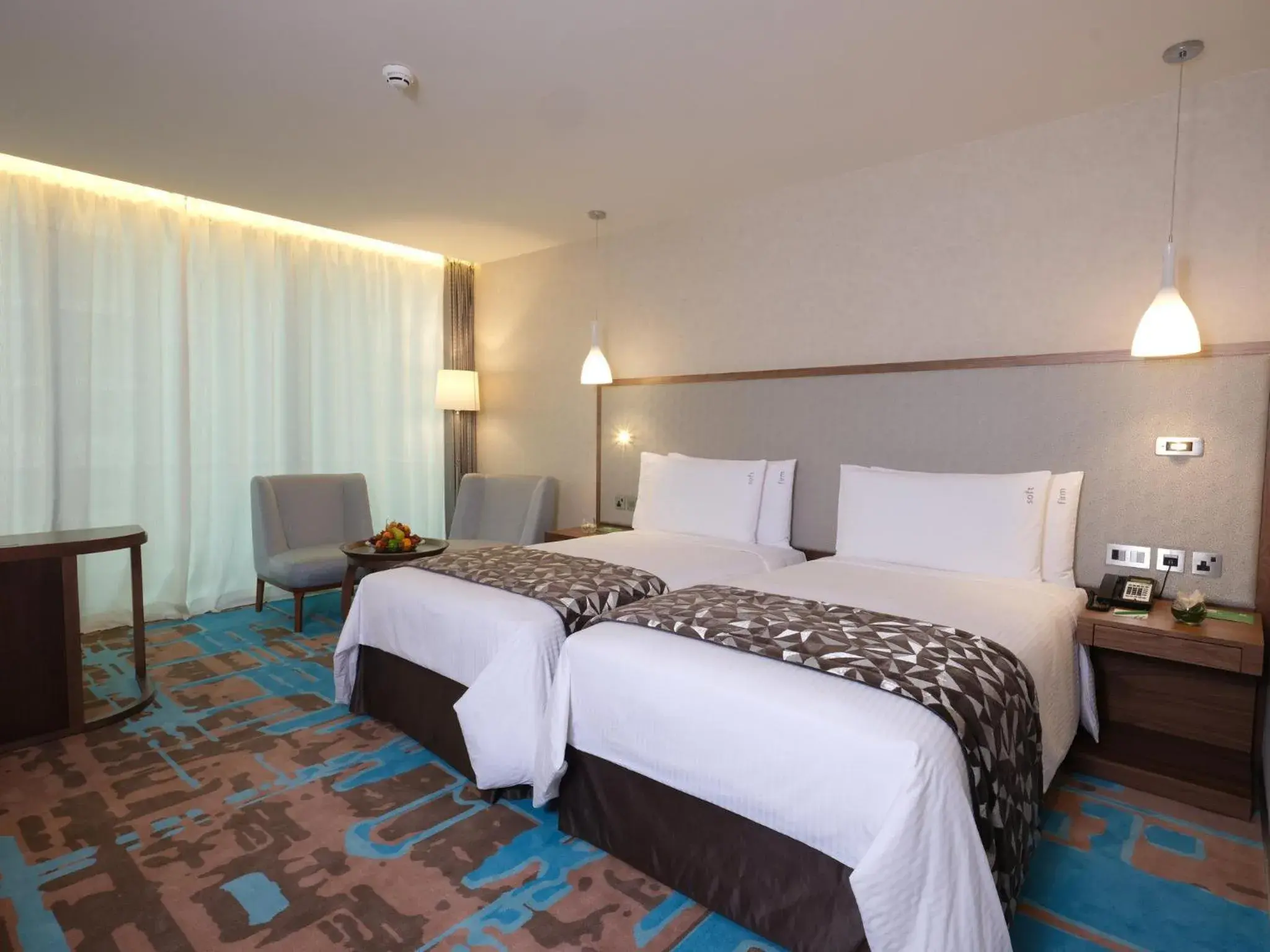 Premium Twin Room with Mini-bar in Holiday Inn Kuwait Al Thuraya City by IHG Premium Twin Room with Mini-bar in Holiday Inn Kuwait Al Thuraya City by IHG