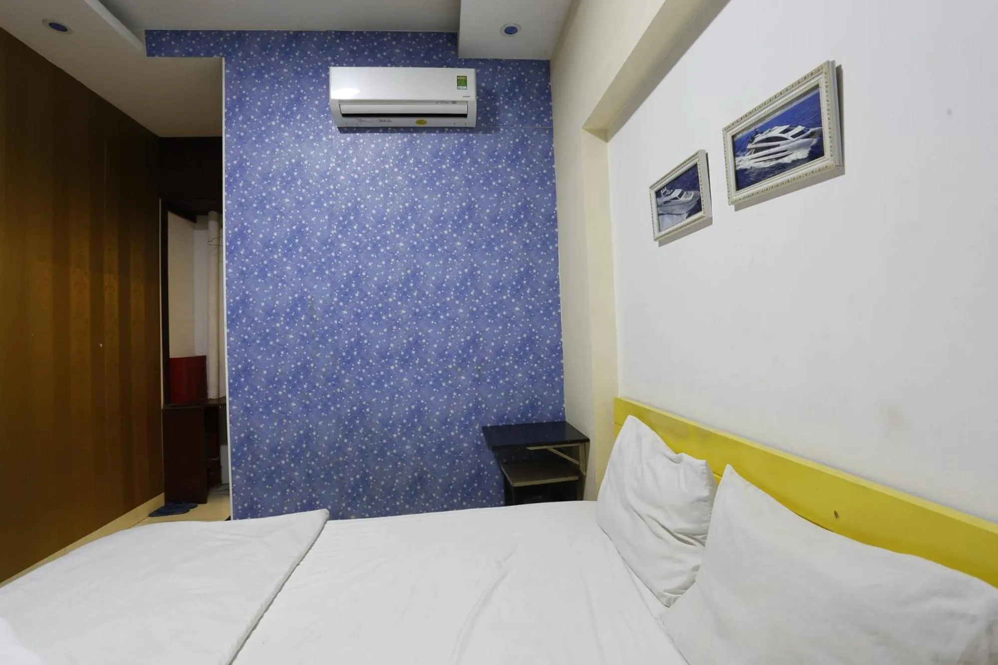 Bedroom in Avatar Hotel