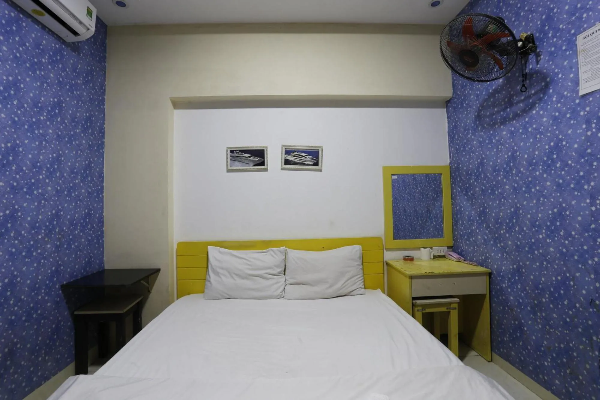 Bedroom in Avatar Hotel