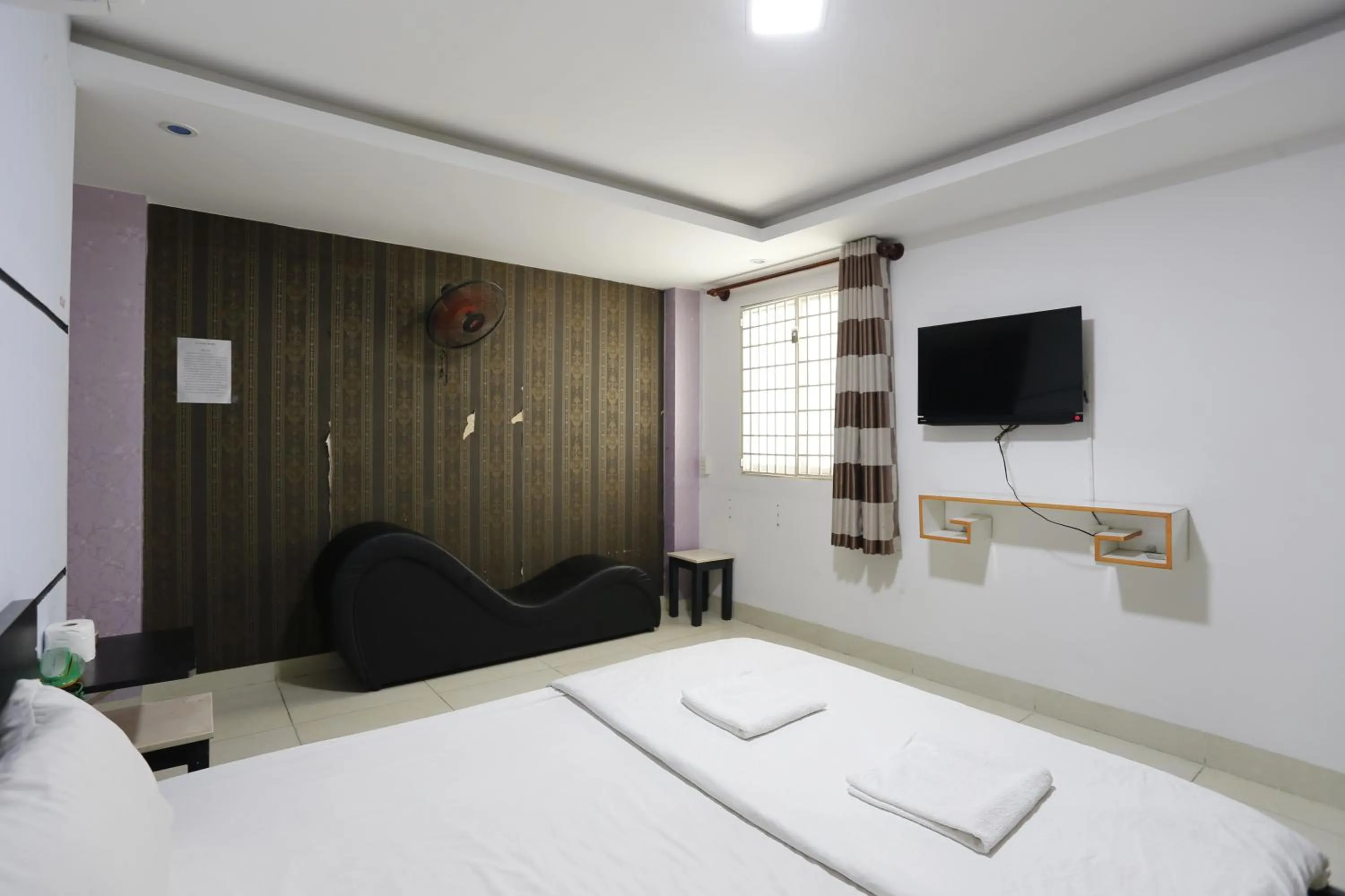 Bedroom, Bed in Avatar Hotel