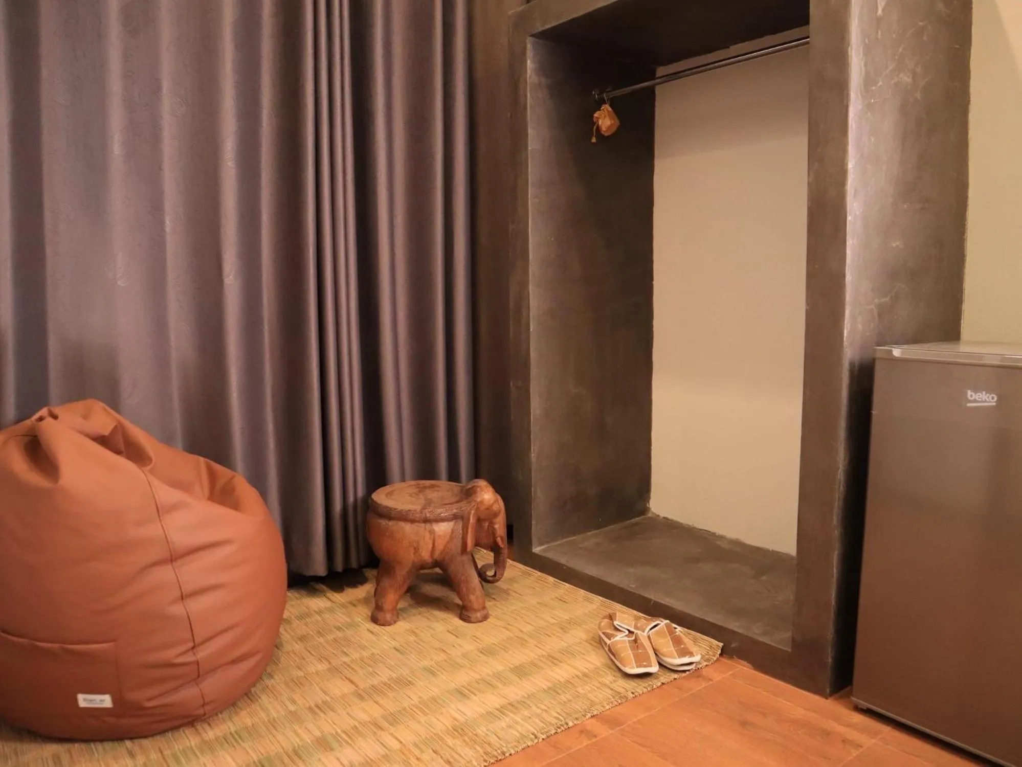 wardrobe in Chern Chiangmai Boutique Hotel