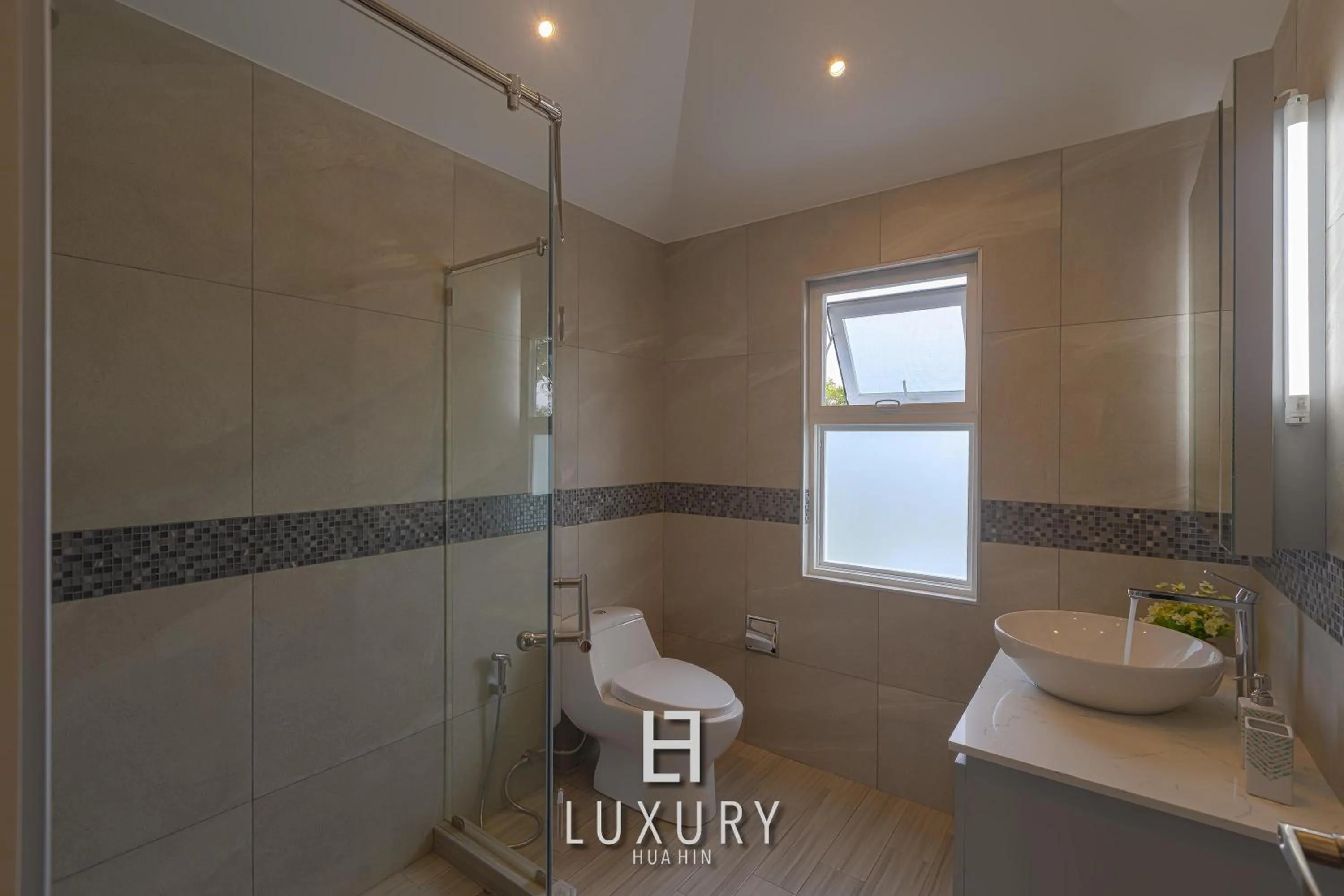 Modern 3 Bedroom Private Pool Villa - MP67