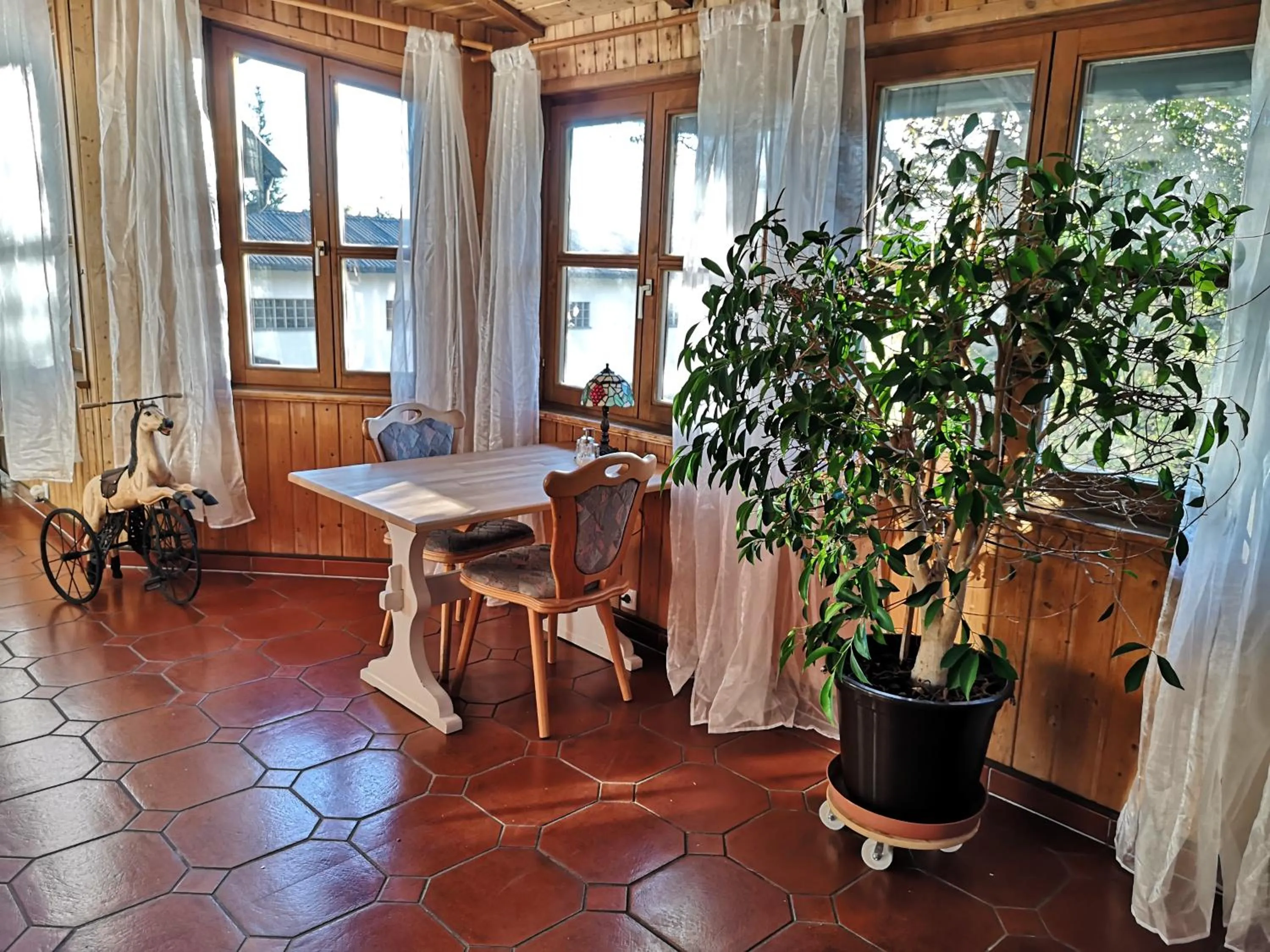 Restaurant/places to eat in Edel Weiss Gästezimmer