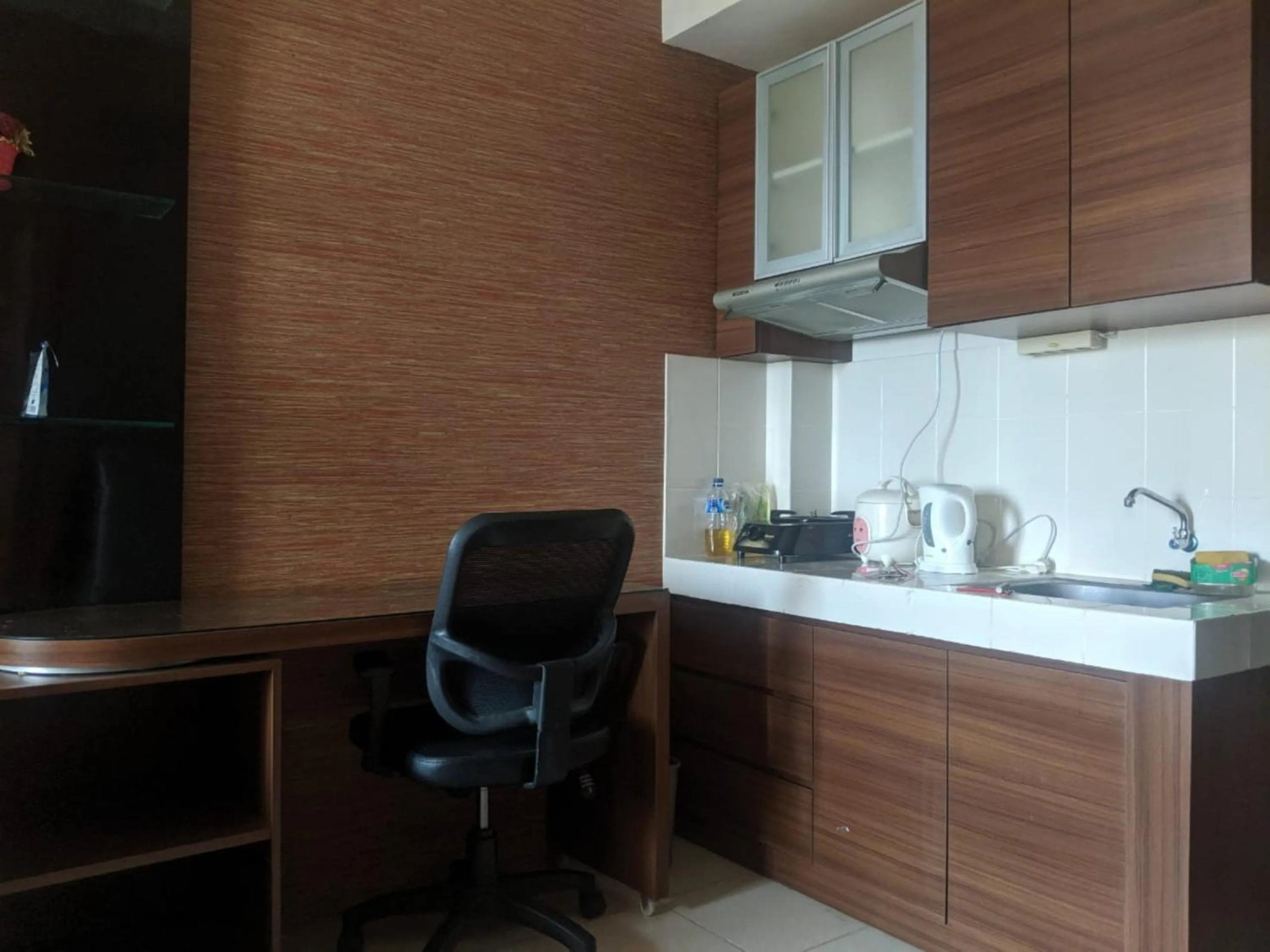 Bedroom in Pinewood Apartment by Vial