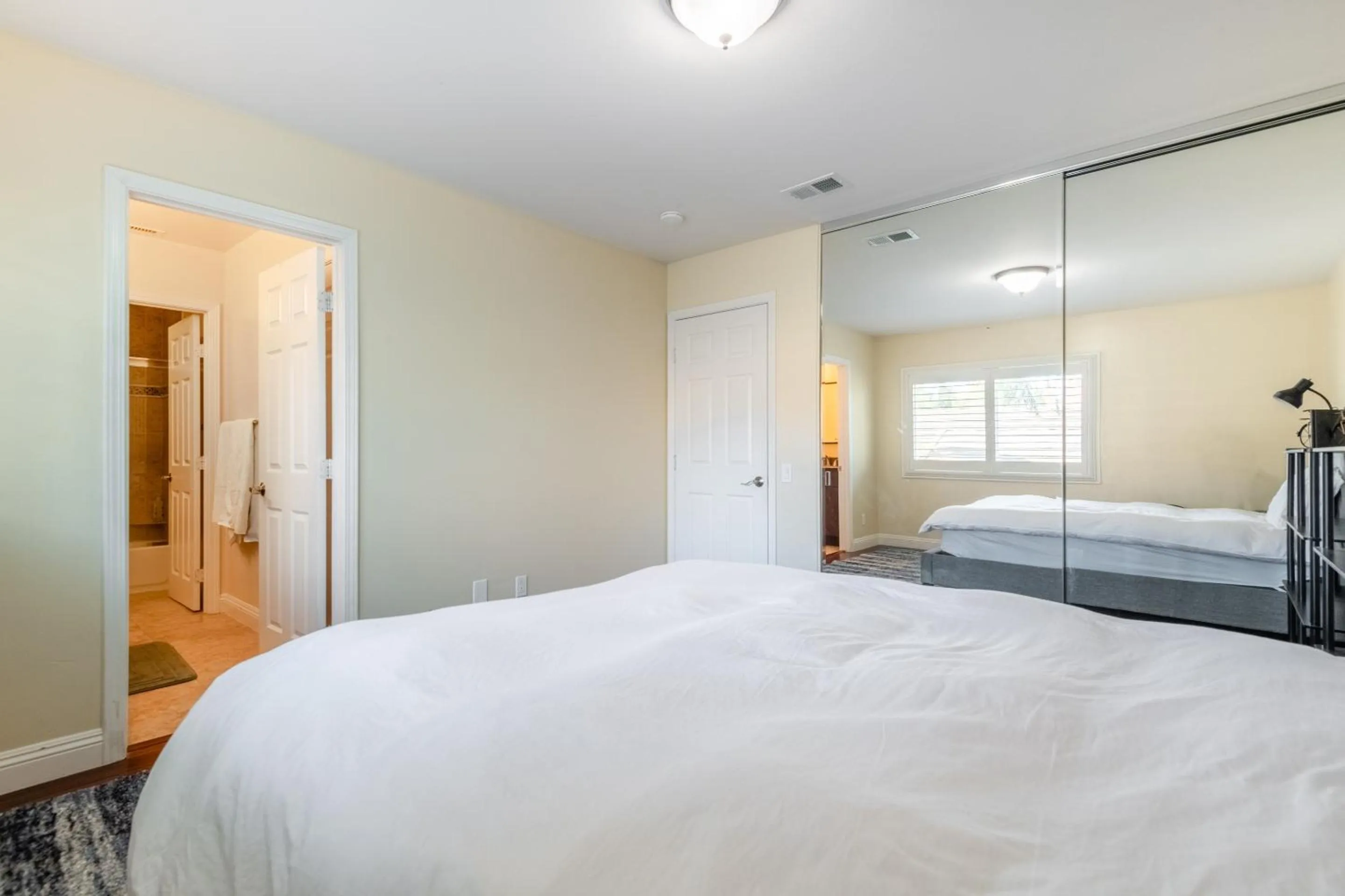 Bed in Luxury San Diego House, Beach, Pool & Pet-Friendly