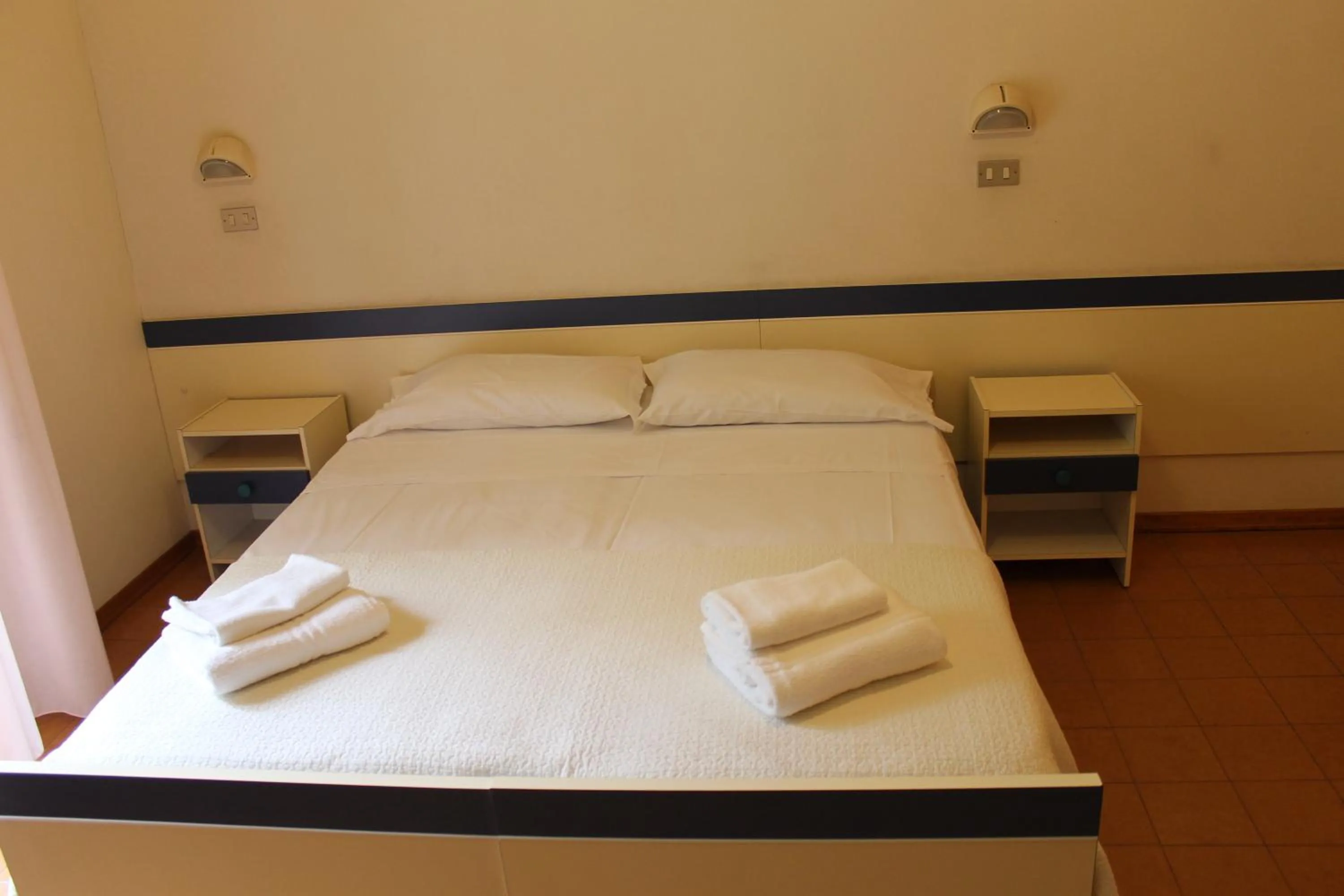 Connecting Family Room with Terrace in Hotel Residence Ponente