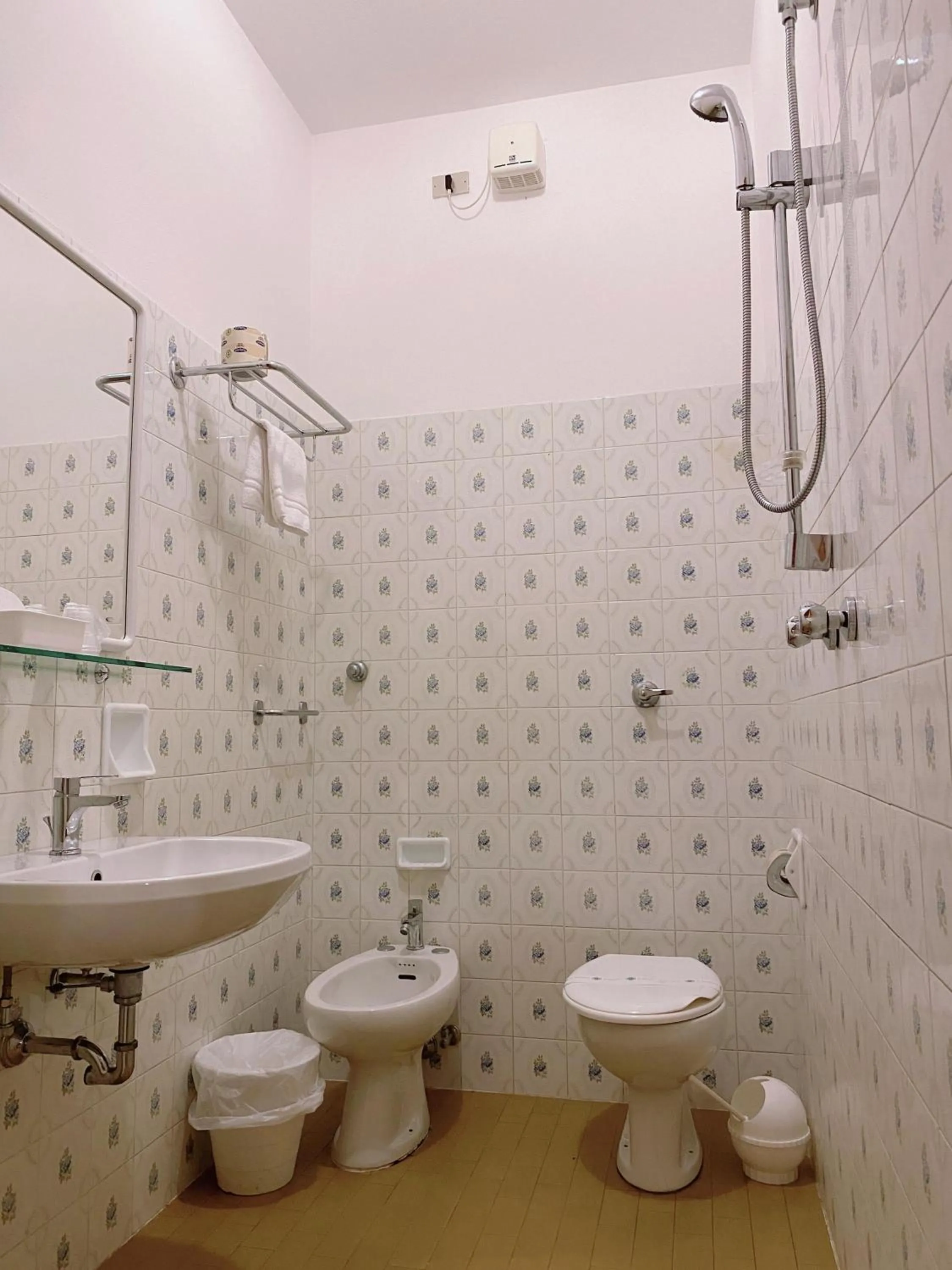Bathroom in Hotel Residence Ponente