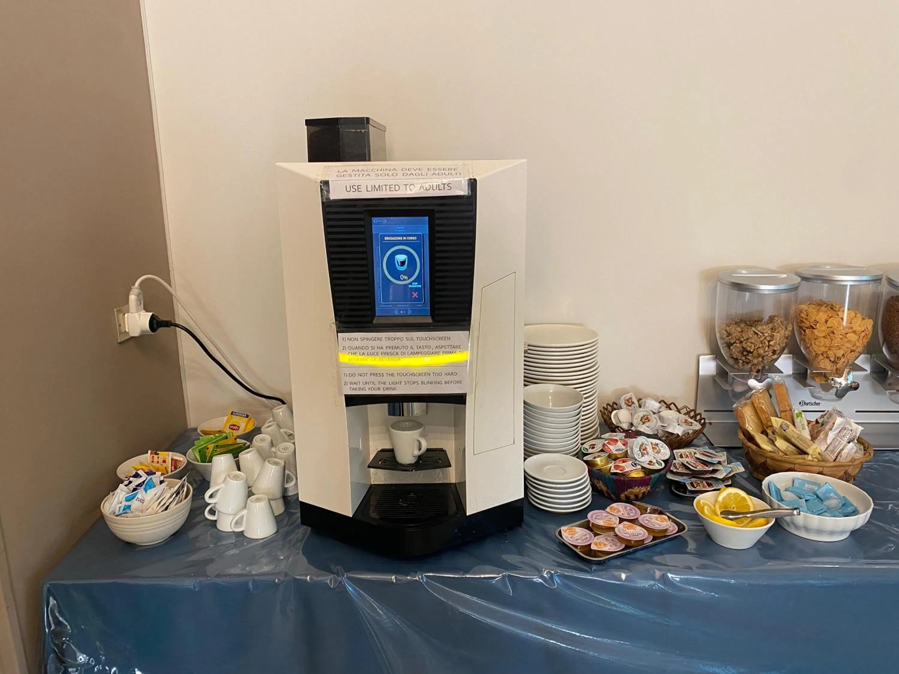 Buffet breakfast in Hotel Residence Ponente