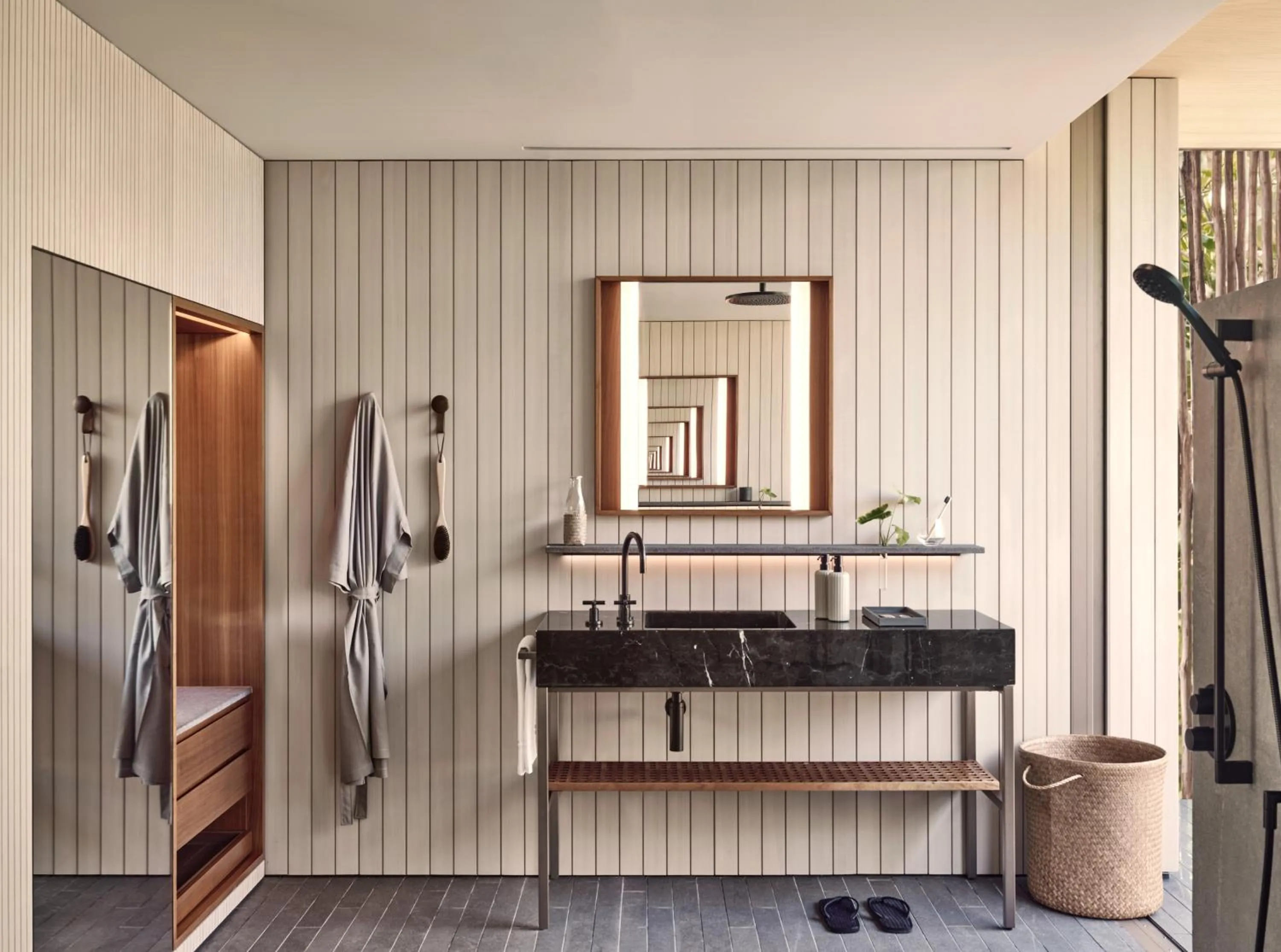 Toilet in Patina Maldives, Fari Islands