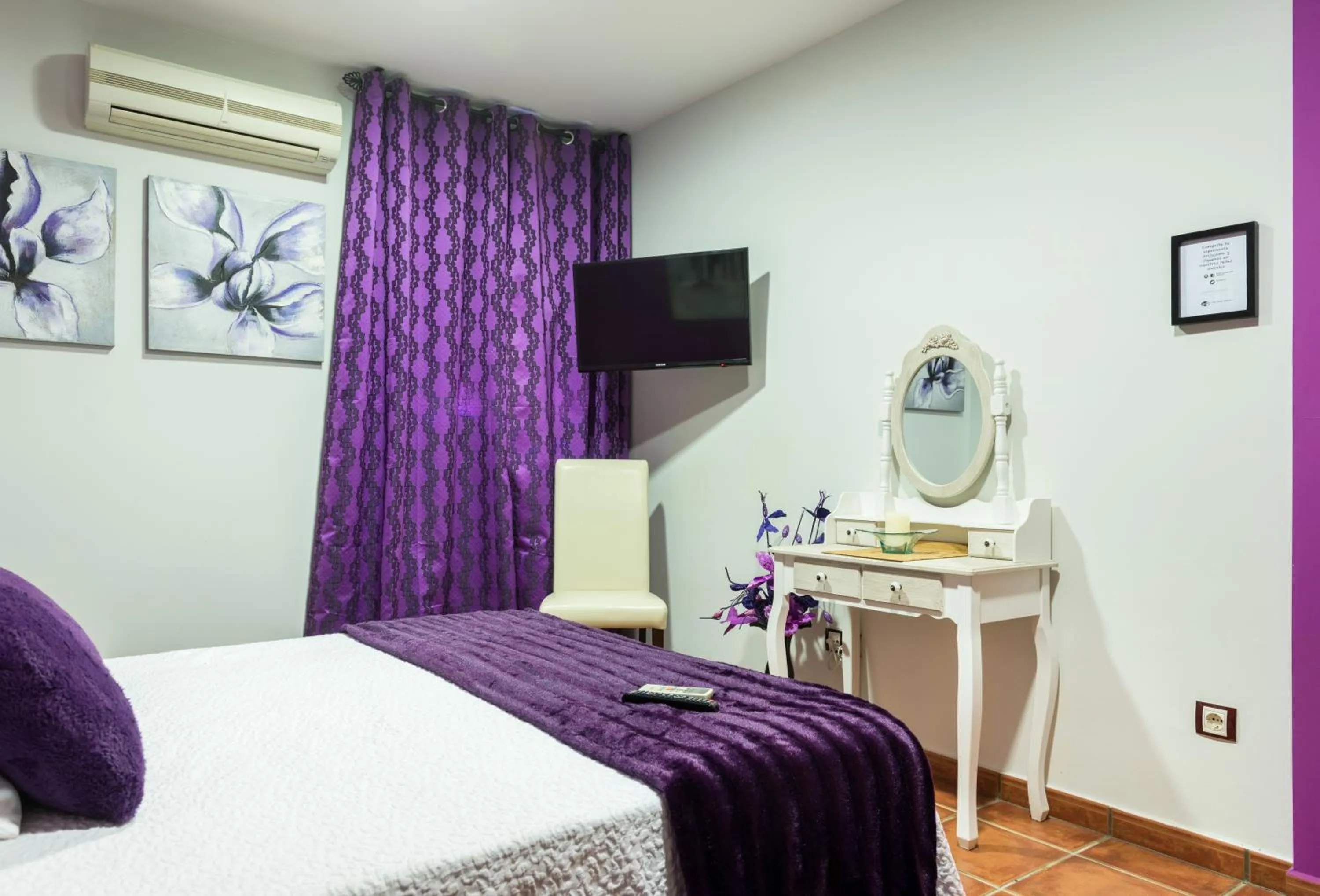 Bedroom, Bed in Hostal Restaurante Rijujama