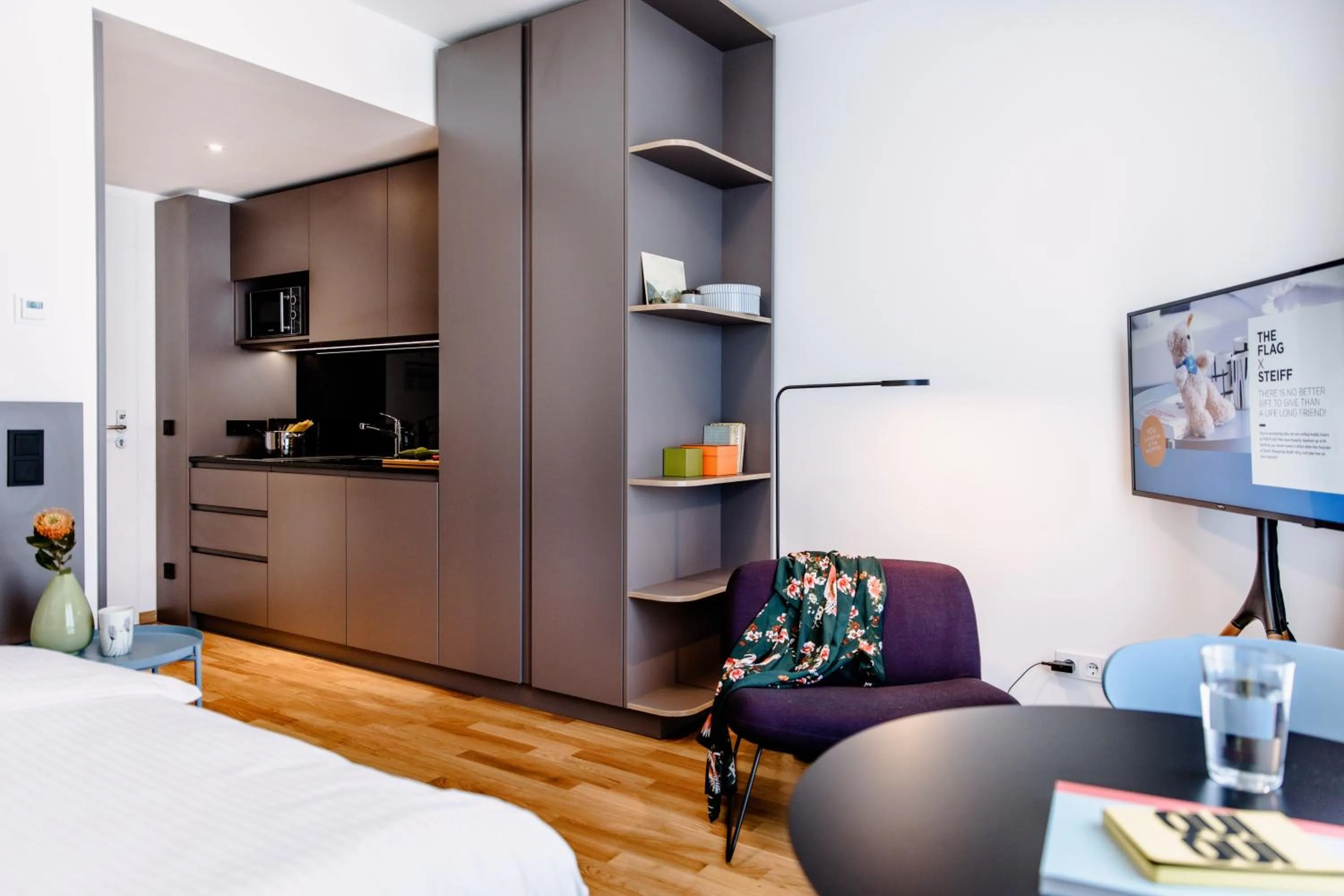 Photo of the whole room, Bed in THE FLAG Meiller Gärten