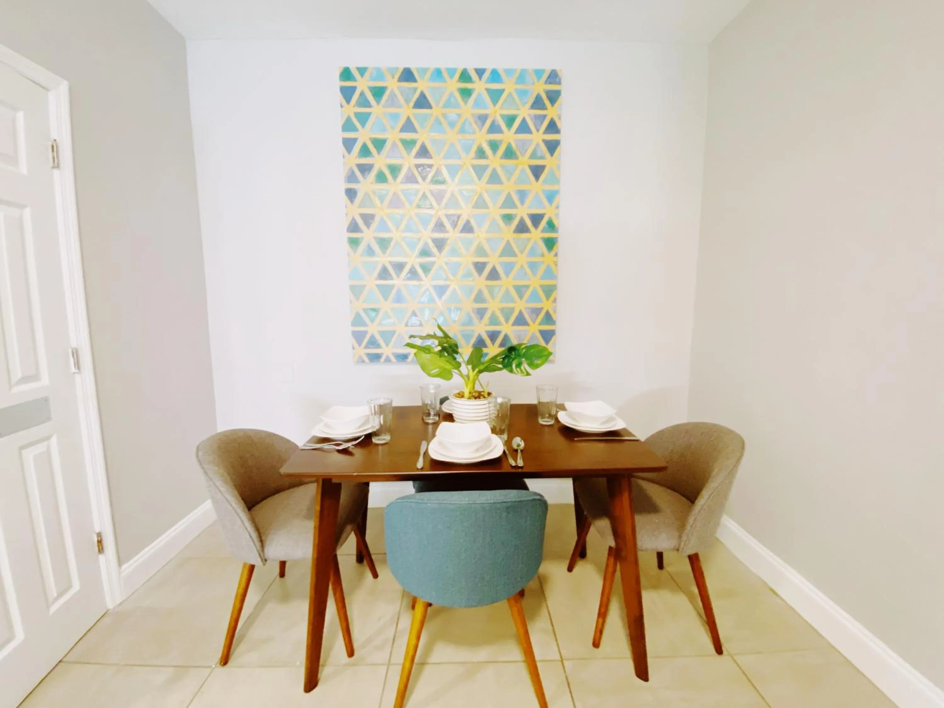 Dining area in Miami International by Lowkl