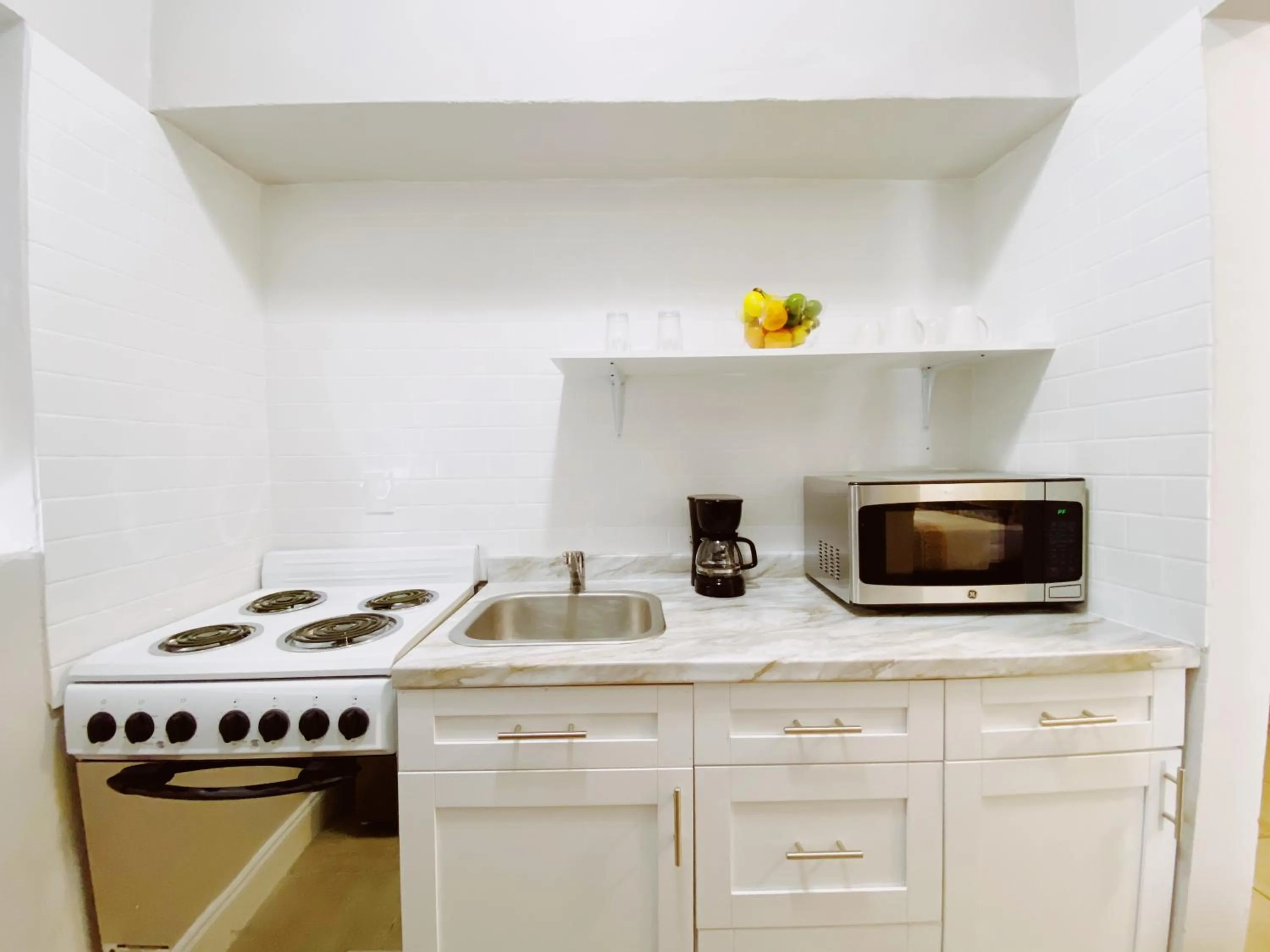 Kitchen or kitchenette in Miami International by Lowkl