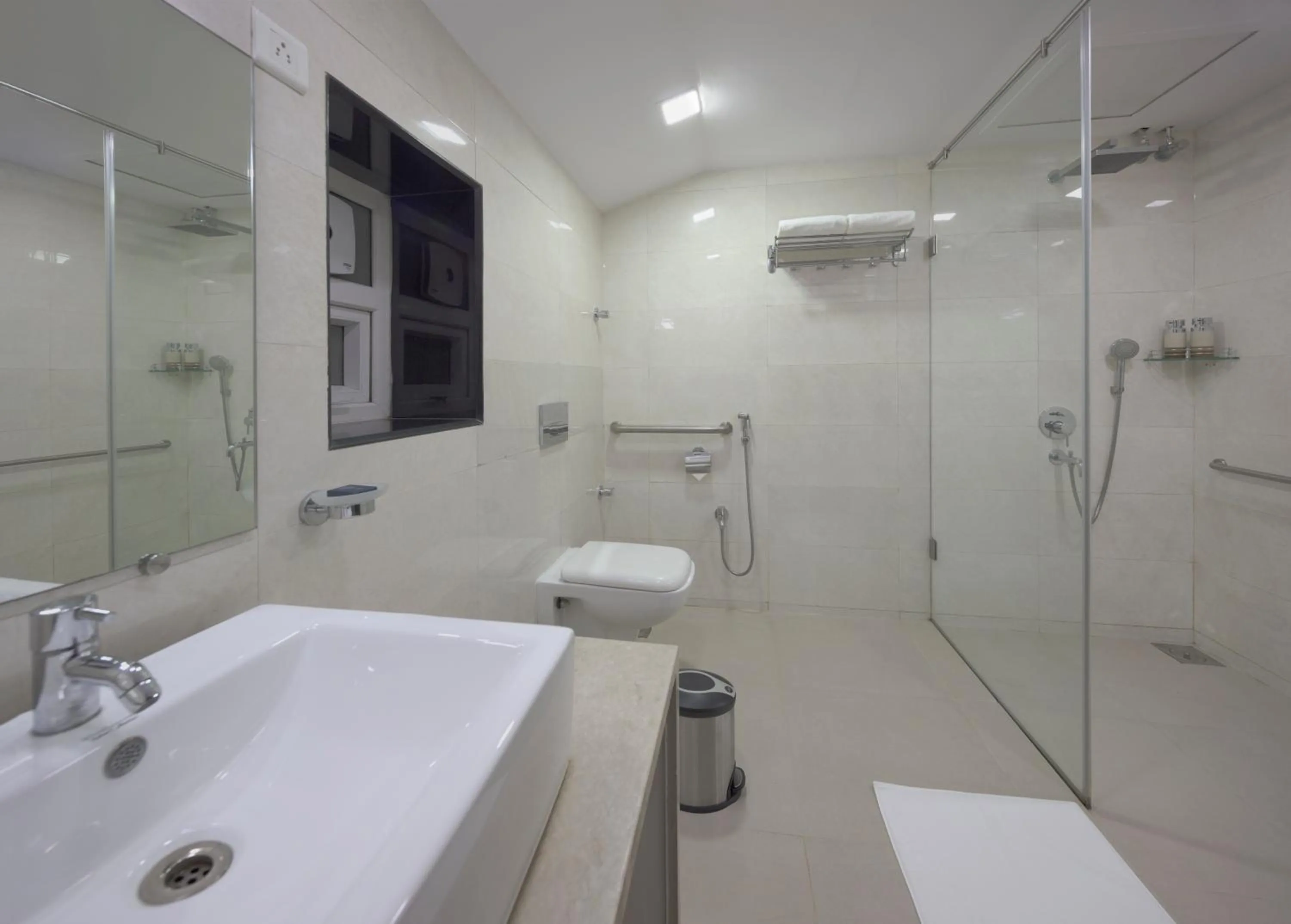 Bathroom in amã Stays & Sluice House Lonavala