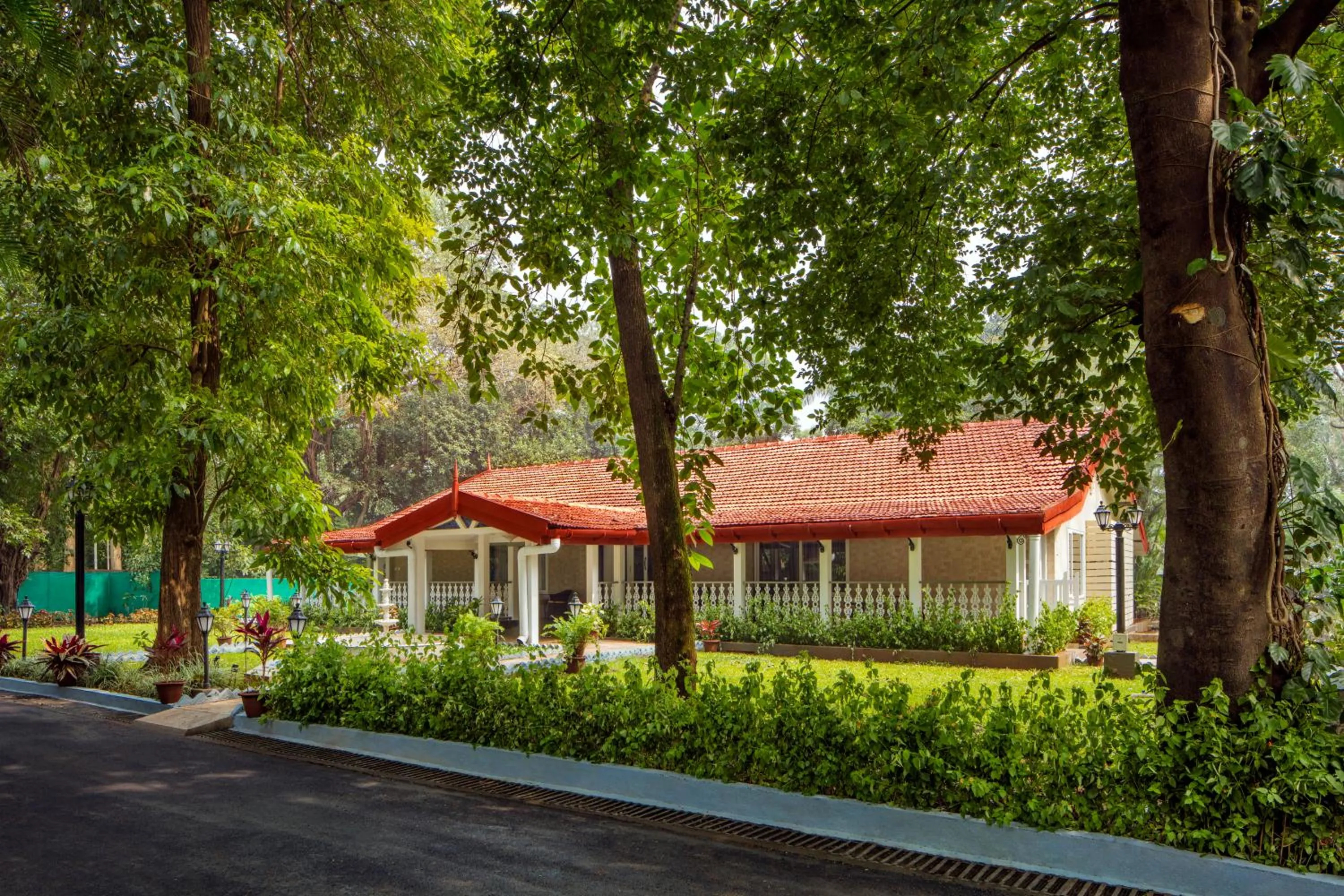 Property building in amã Stays & Sluice House Lonavala