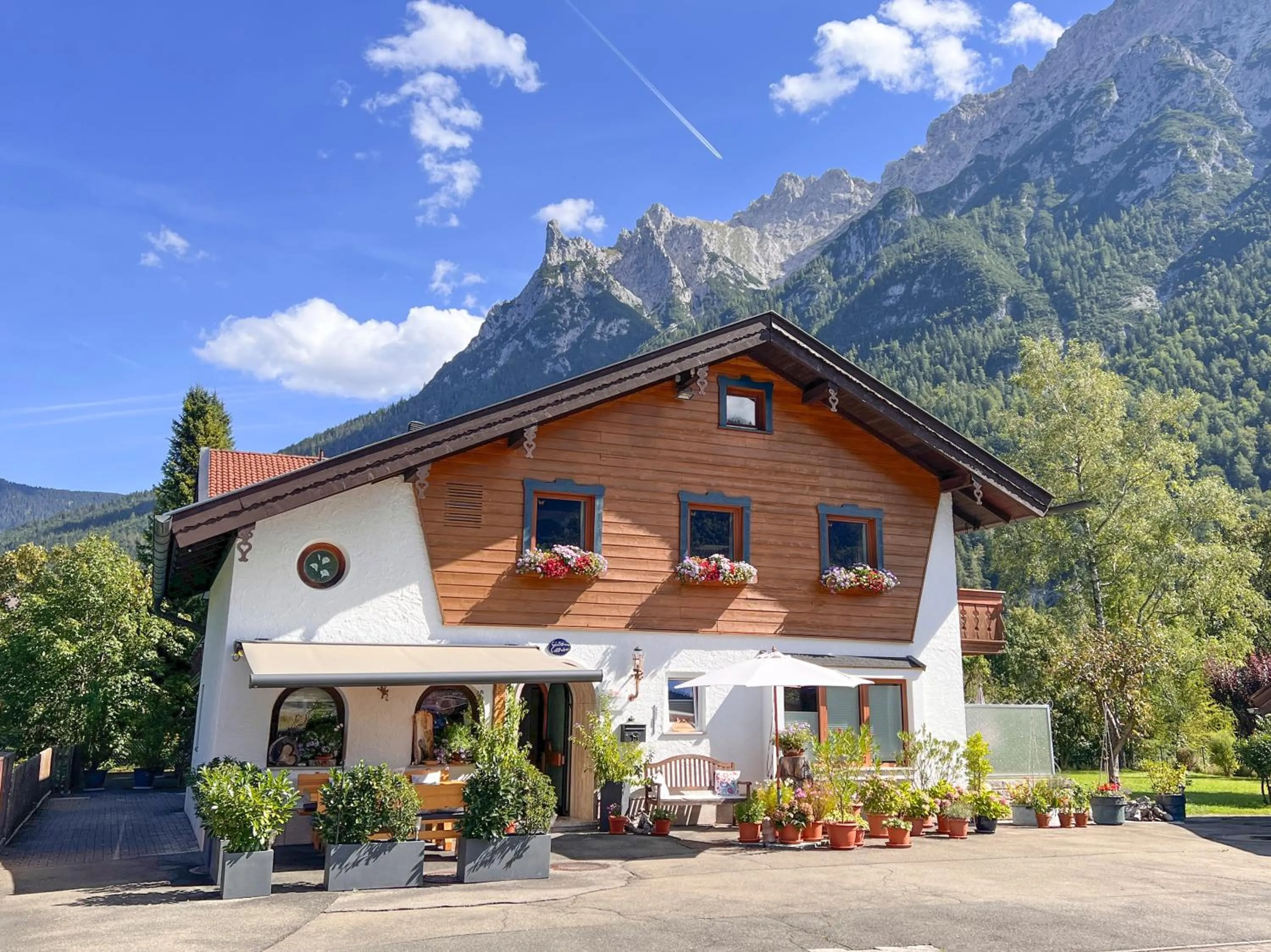 Property building in Gästehaus Edlhuber