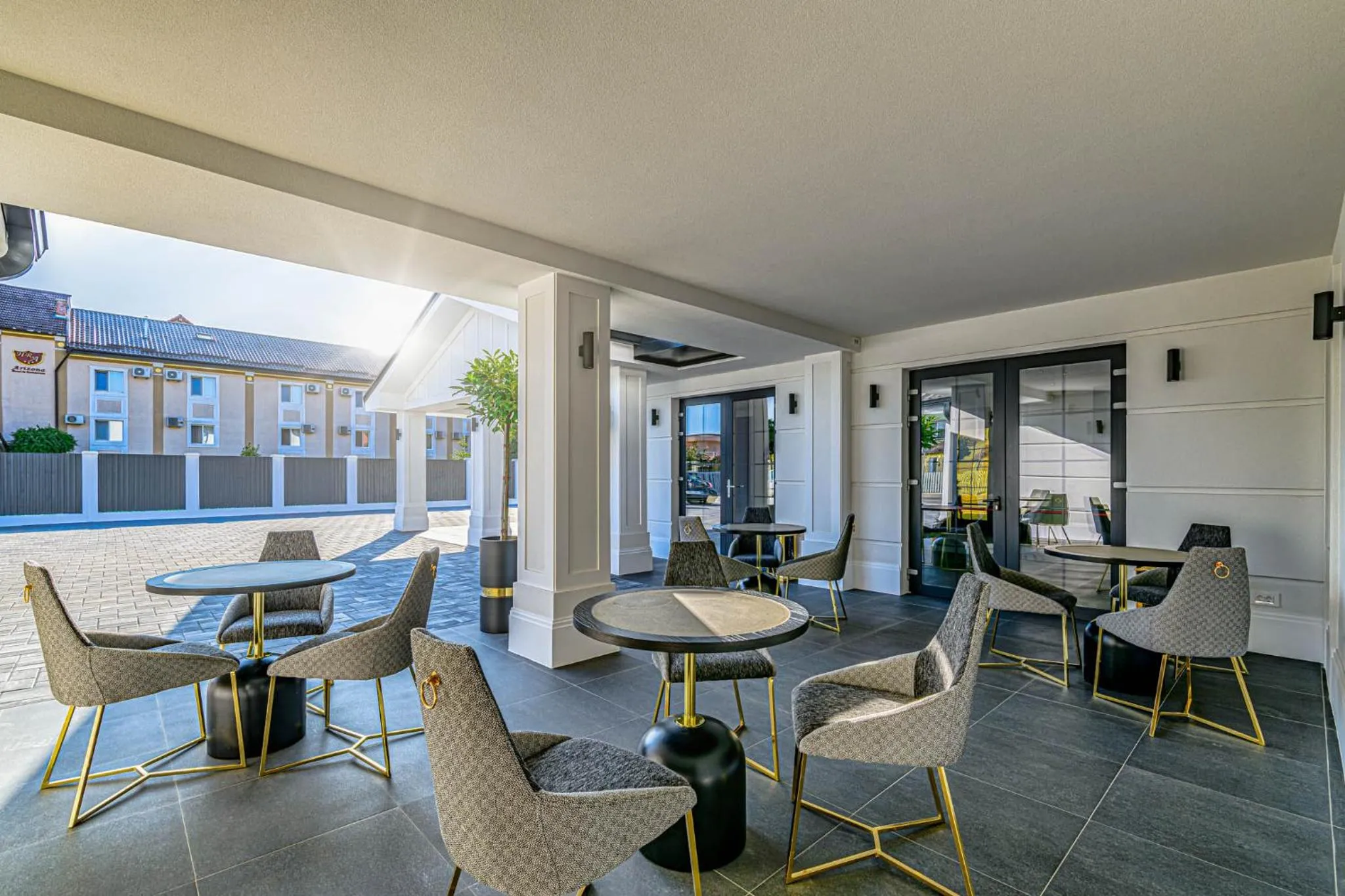 Restaurant/places to eat in HOTEL BOUTIQUE DONNA ANNA