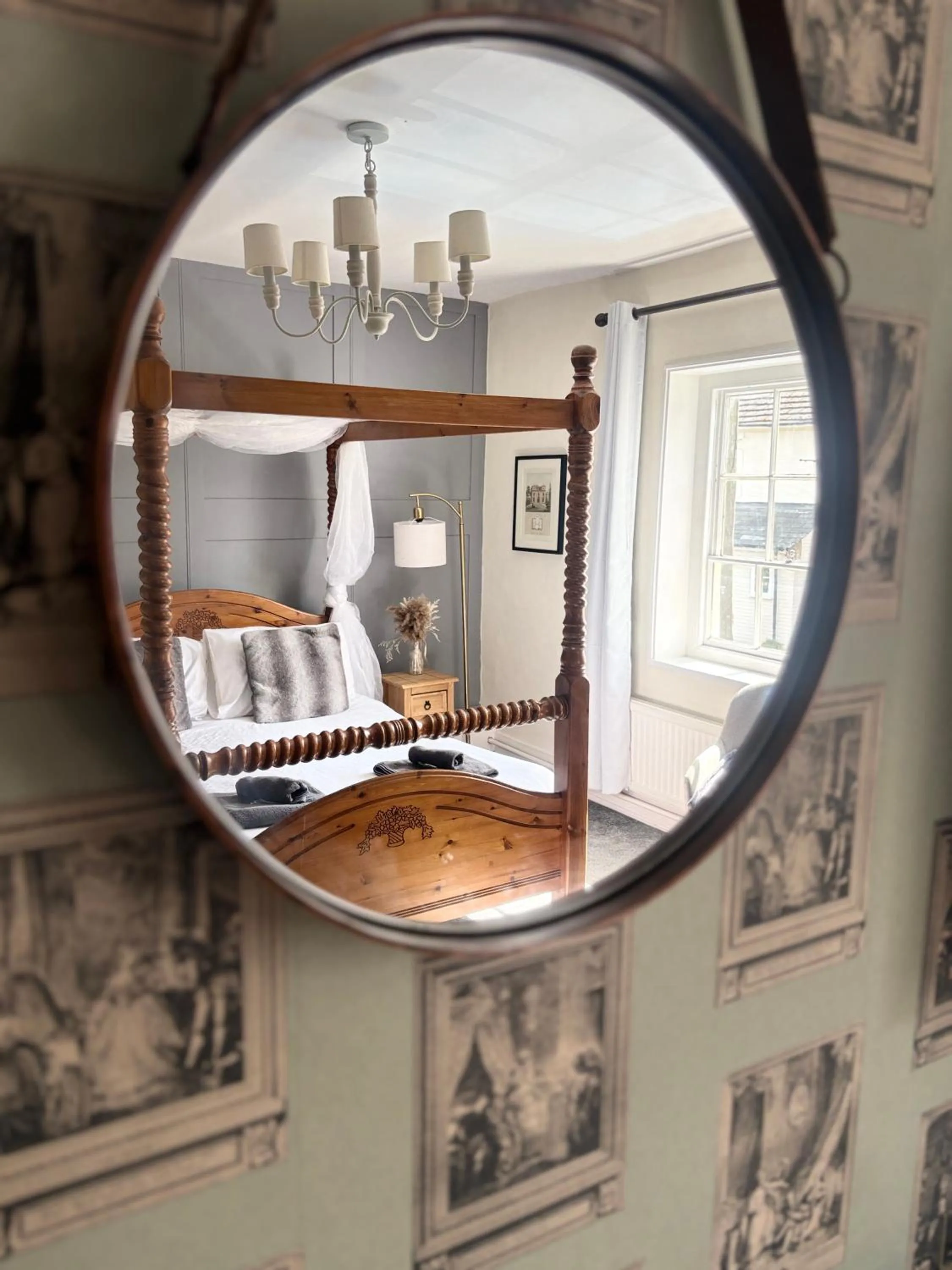 Bed in Three Tuns Ashwell