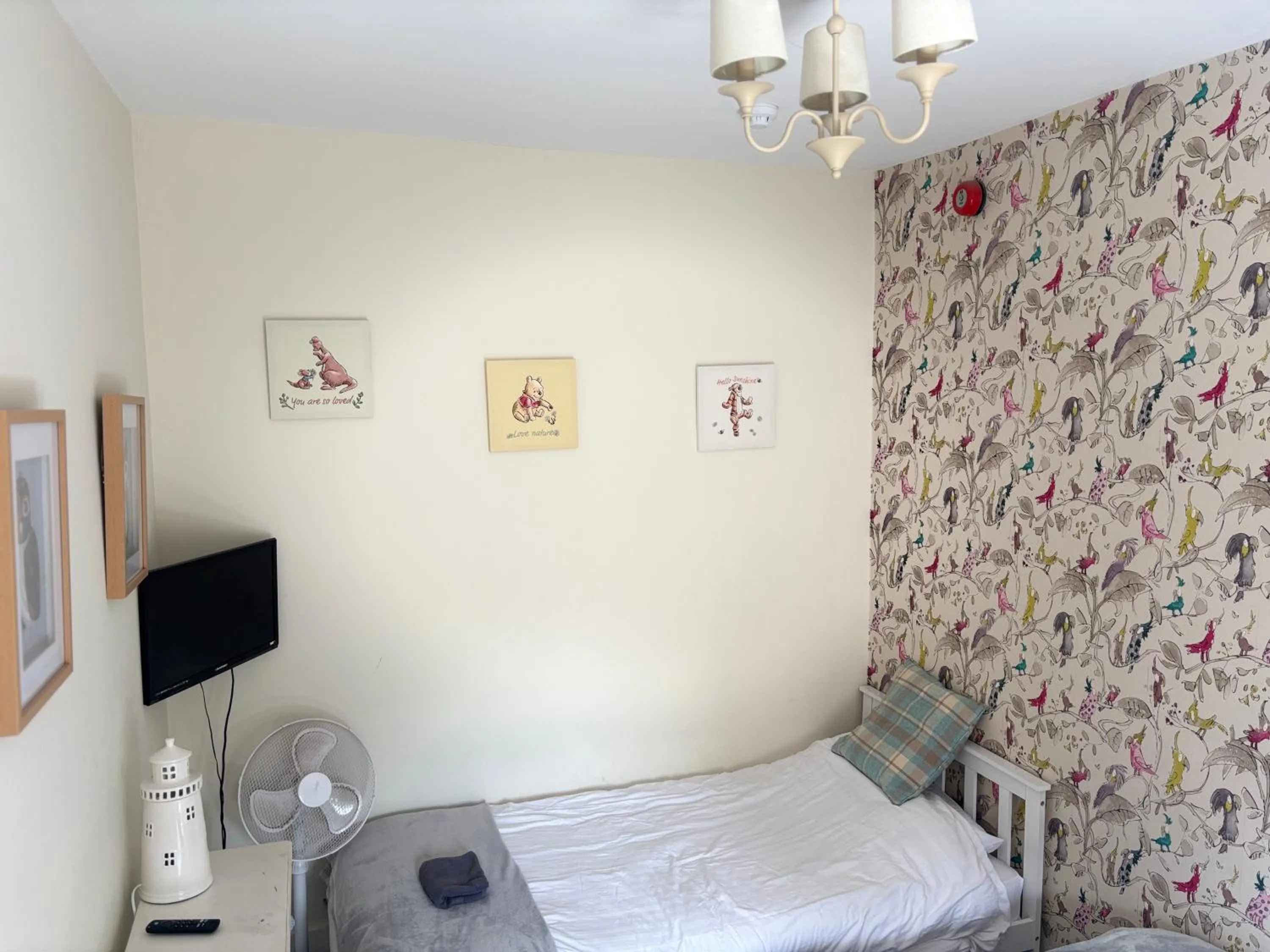 children, Bed in Three Tuns Ashwell