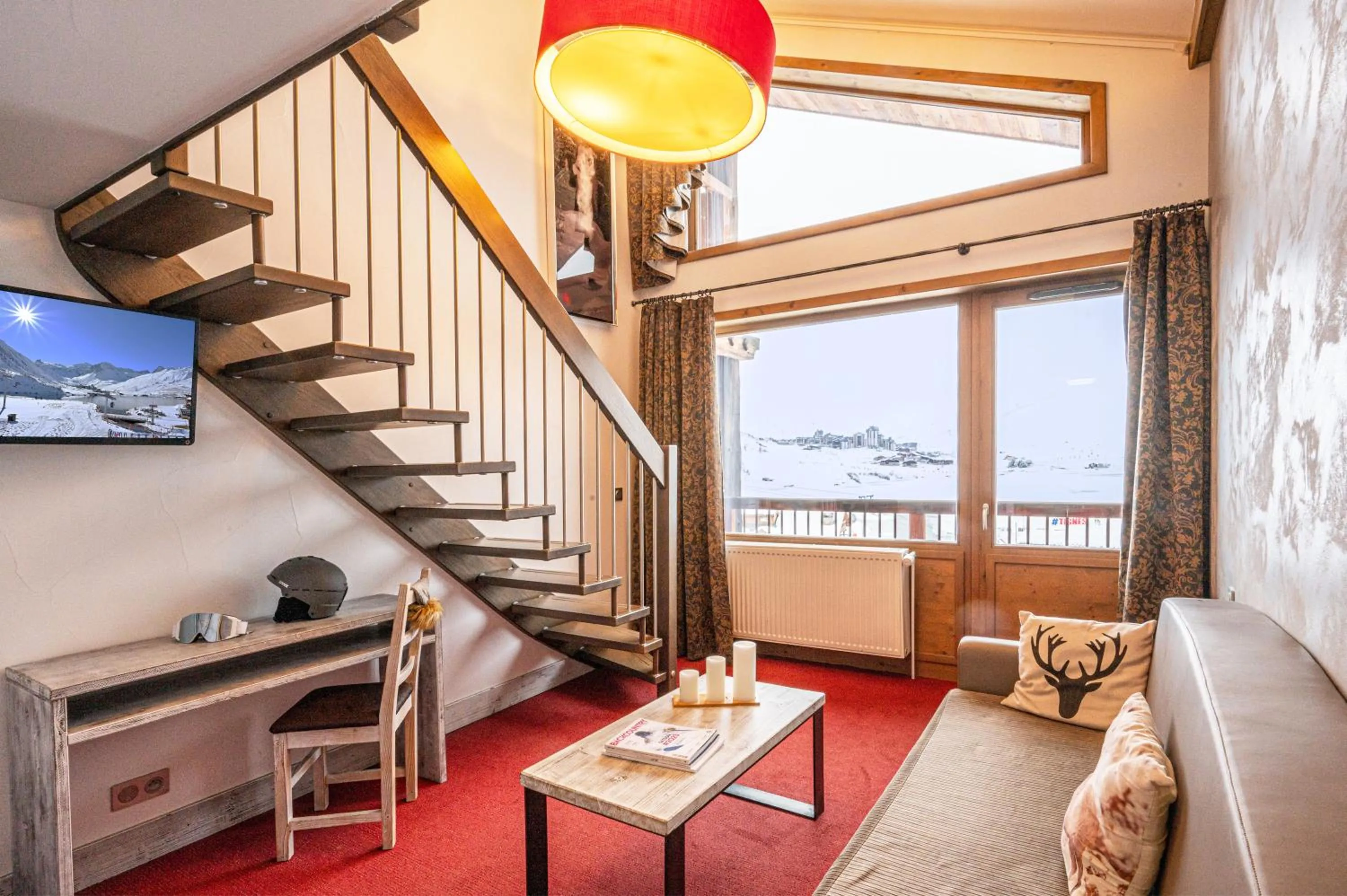 Photo of the whole room in Hôtel L'Aiguille Percée