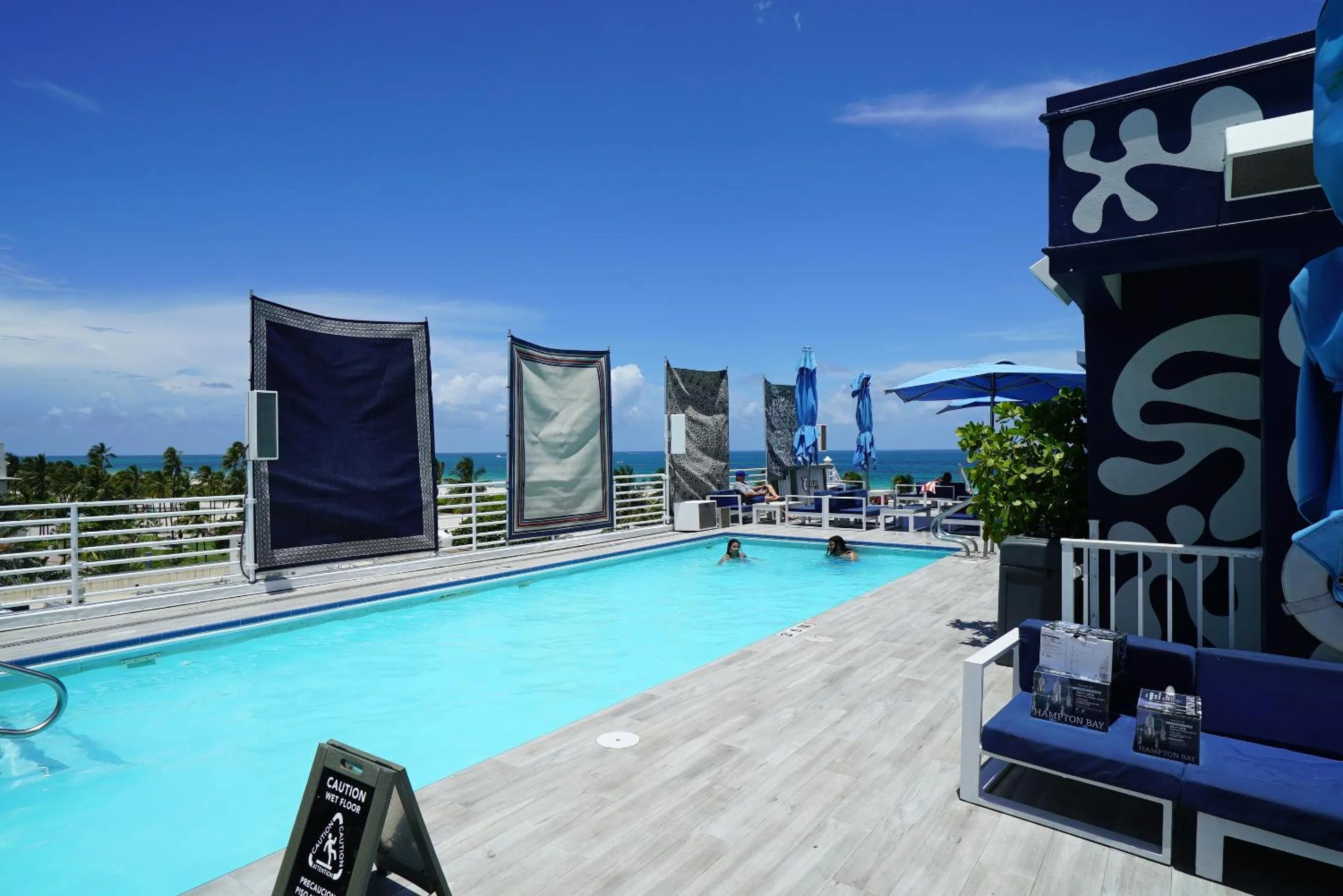 Swimming pool in Deluxe apartments at the Congress