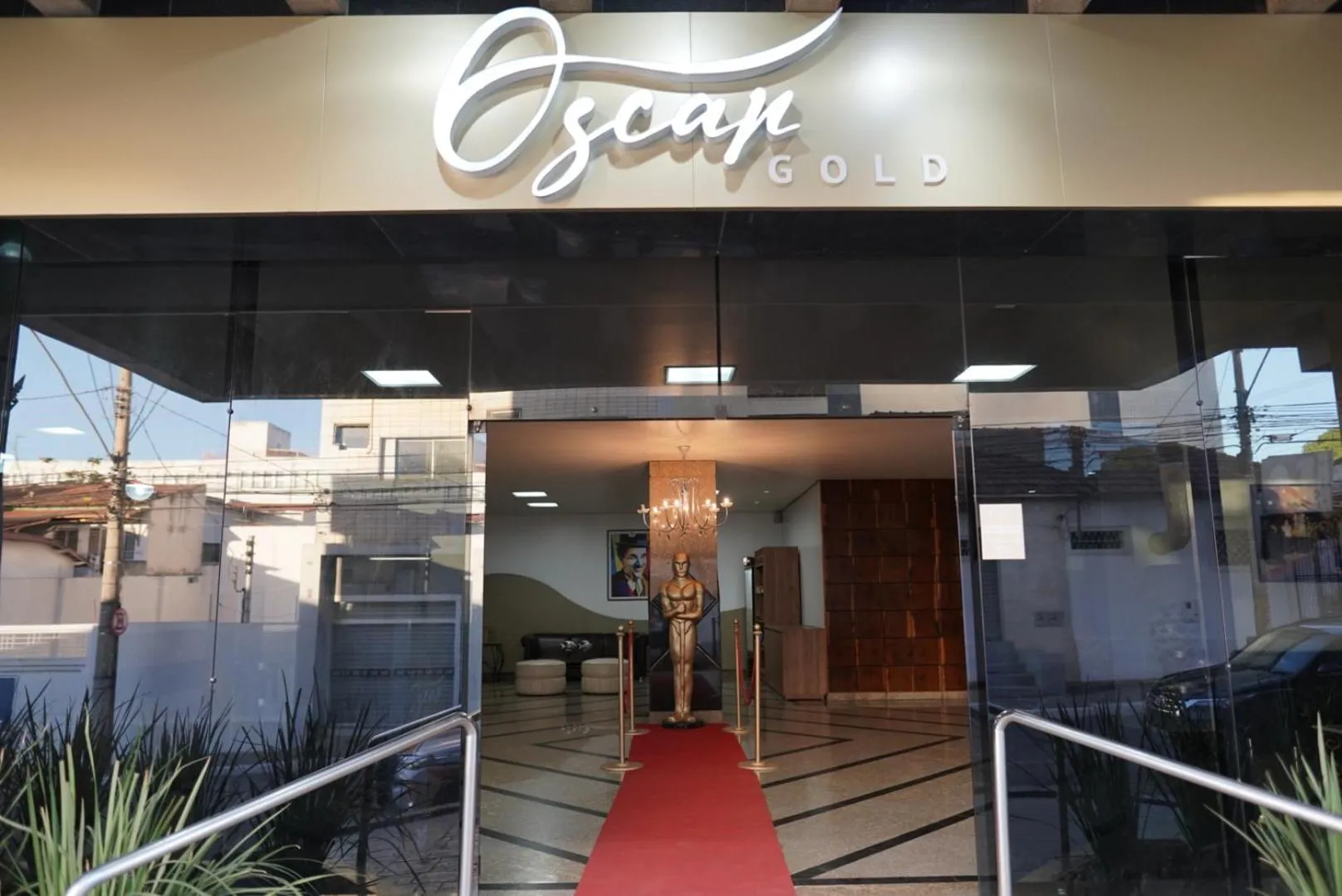 HOTEL OSCAR GOLD