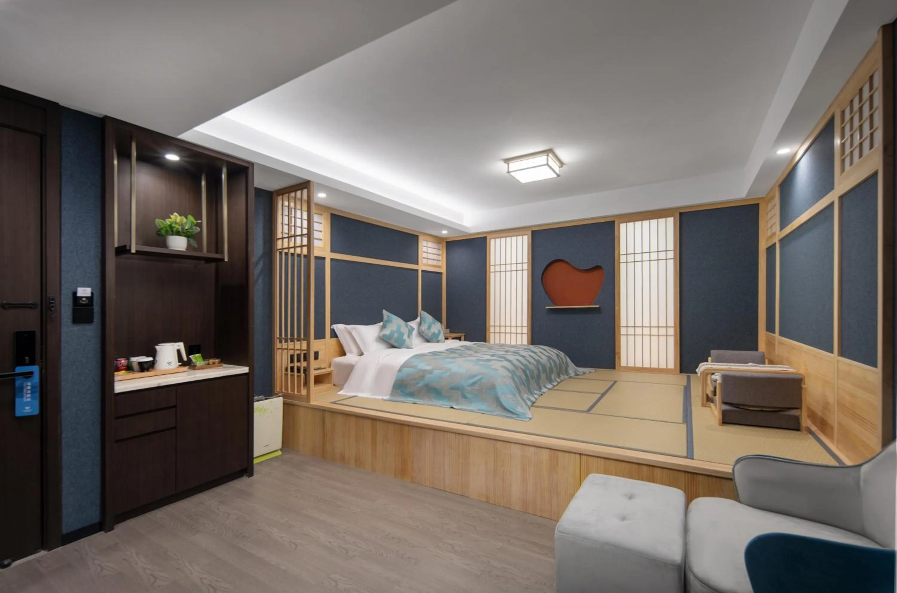 Bed in Dijing Hotel Shanghai