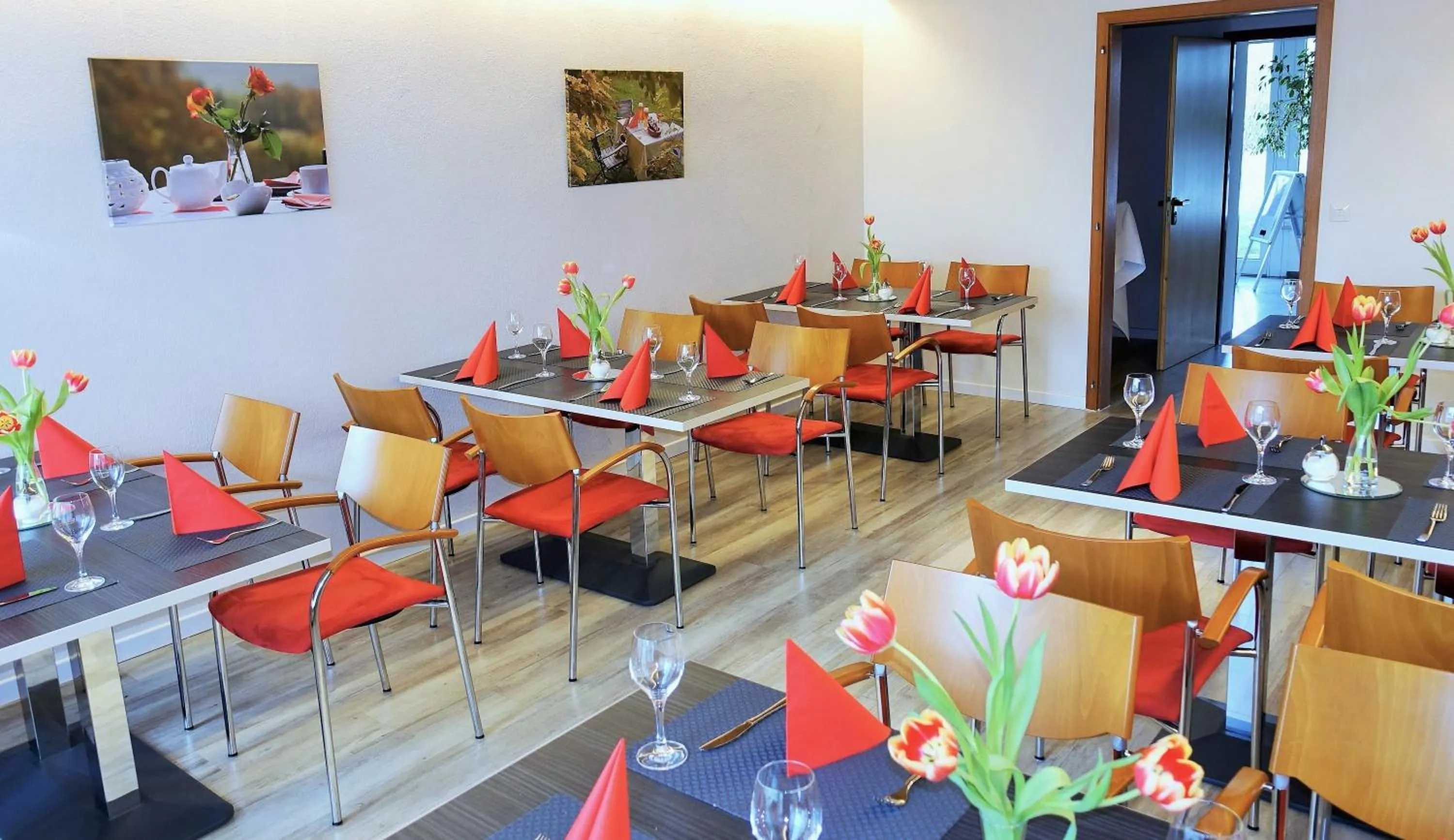 Dining area in Tagungshaus Schönenberg