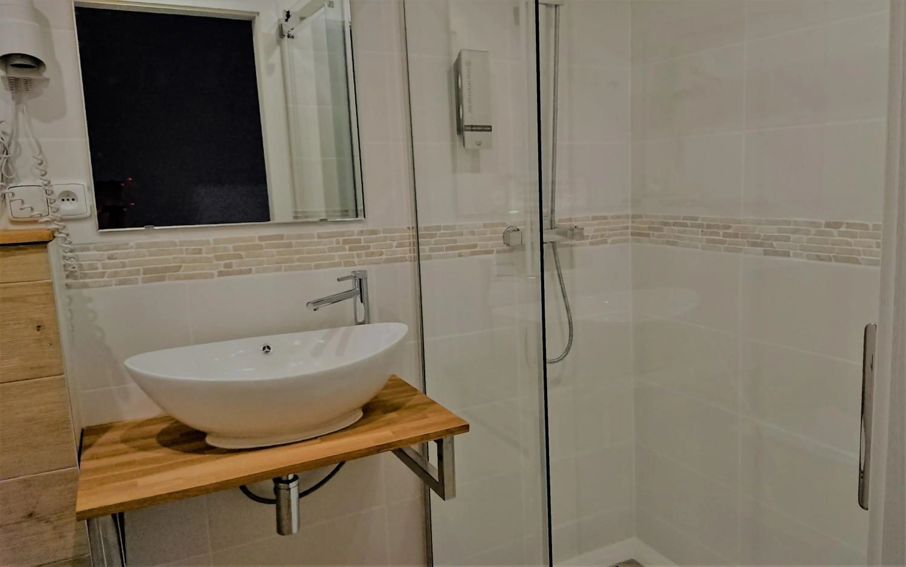 Bathroom in Rock-inn