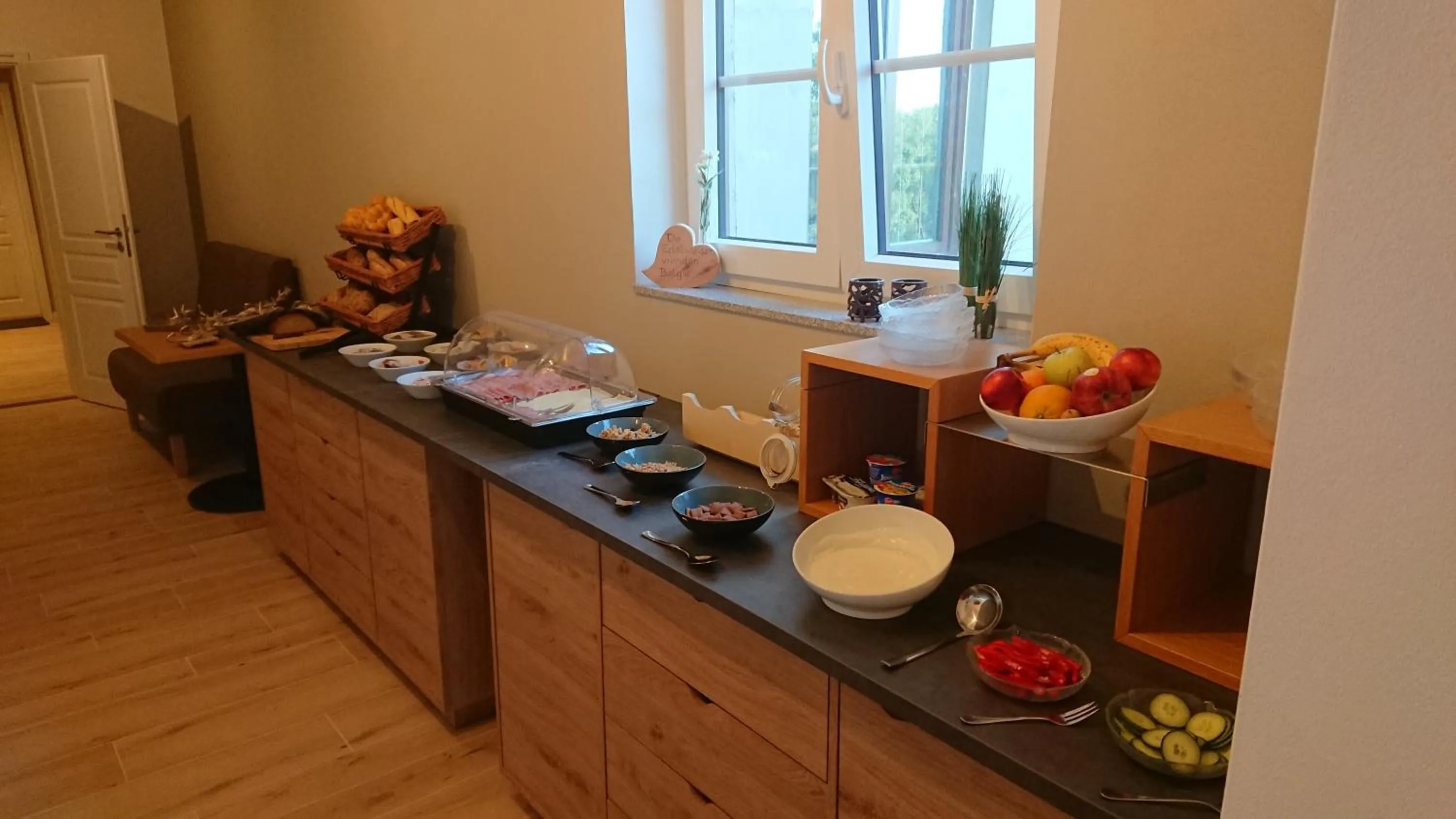 Breakfast in Rock-inn