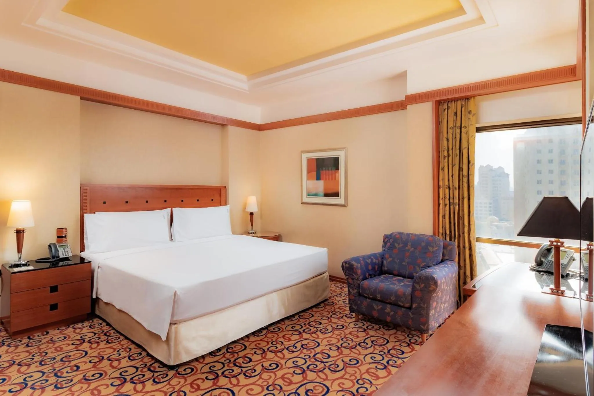 Photo of the whole room, Bed in Holiday Inn Kuwait by IHG