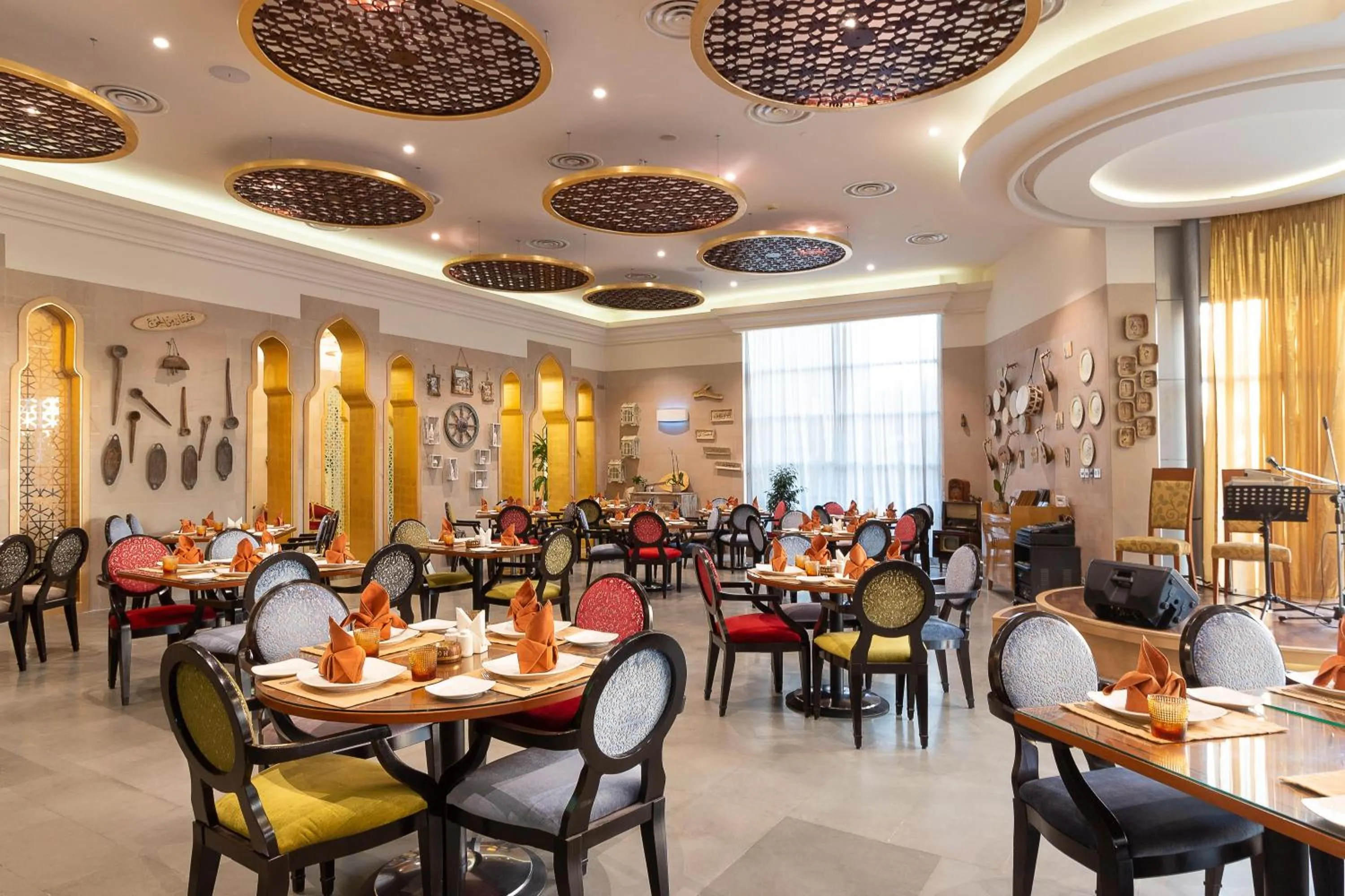 Restaurant/places to eat in Holiday Inn Kuwait by IHG