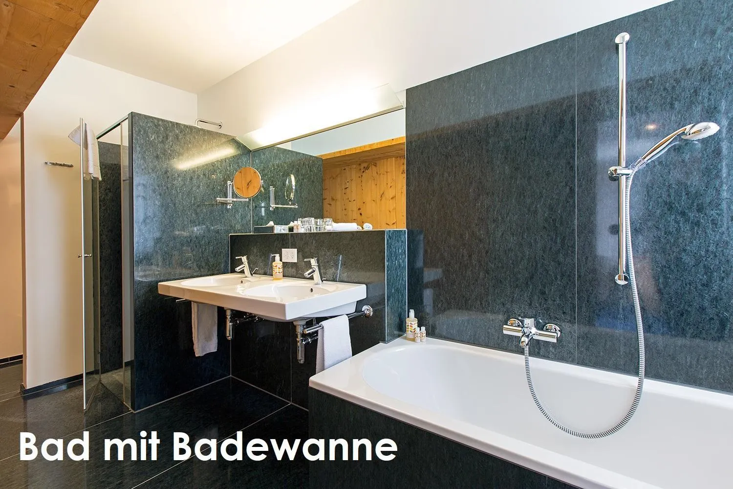 Bathroom in Hotel Castell