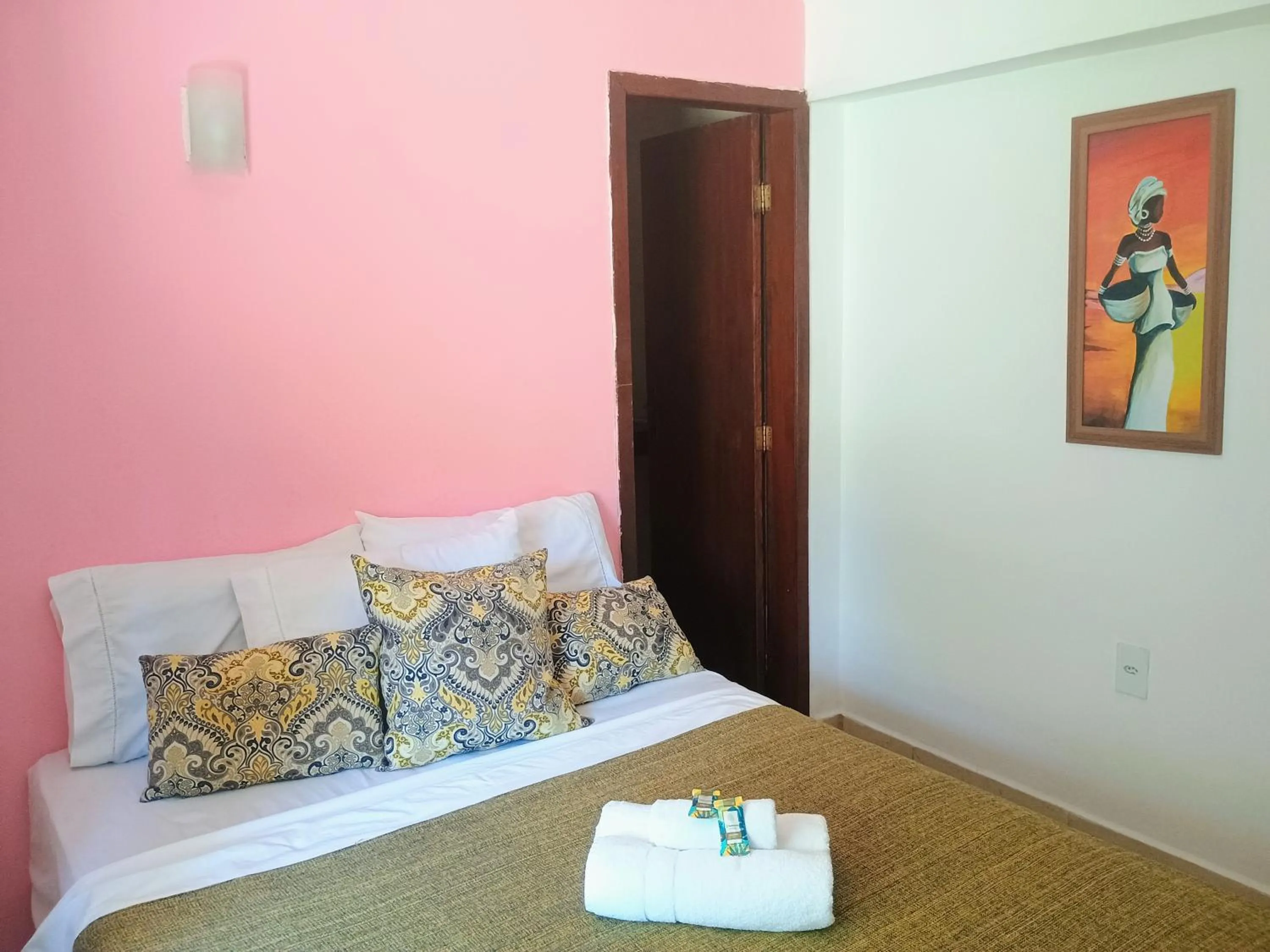 Bedroom, Bed in Namorada Brava Guest House