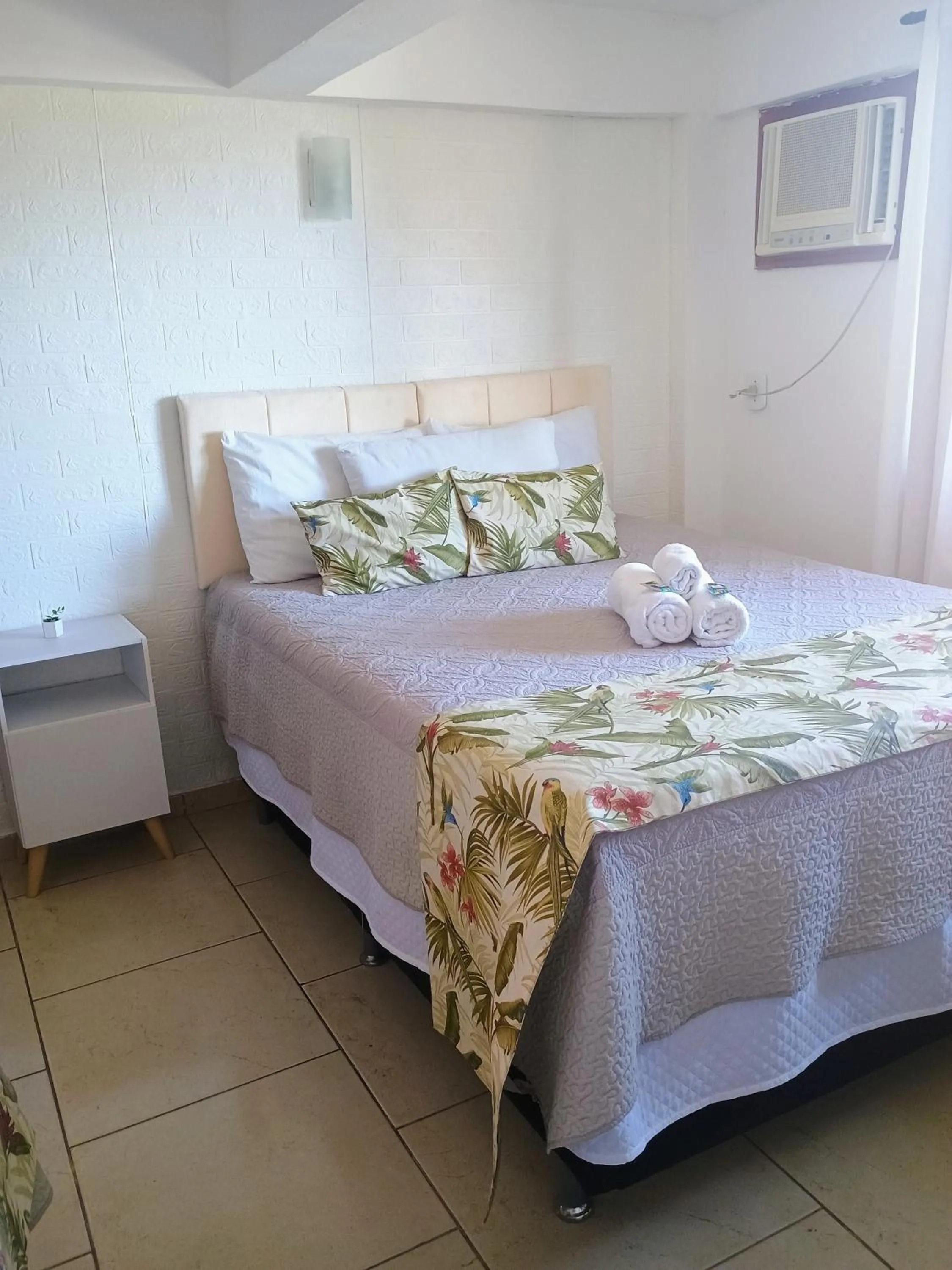 Bedroom, Bed in Namorada Brava Guest House