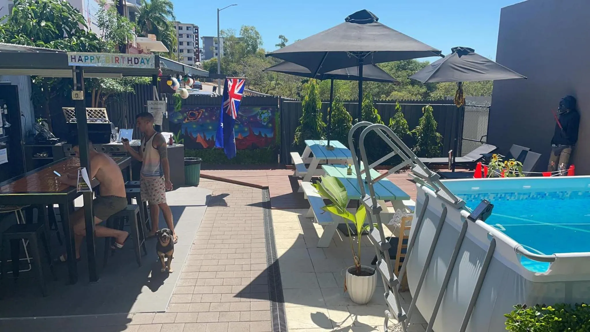 Patio in The Cozy Hostel - Motel