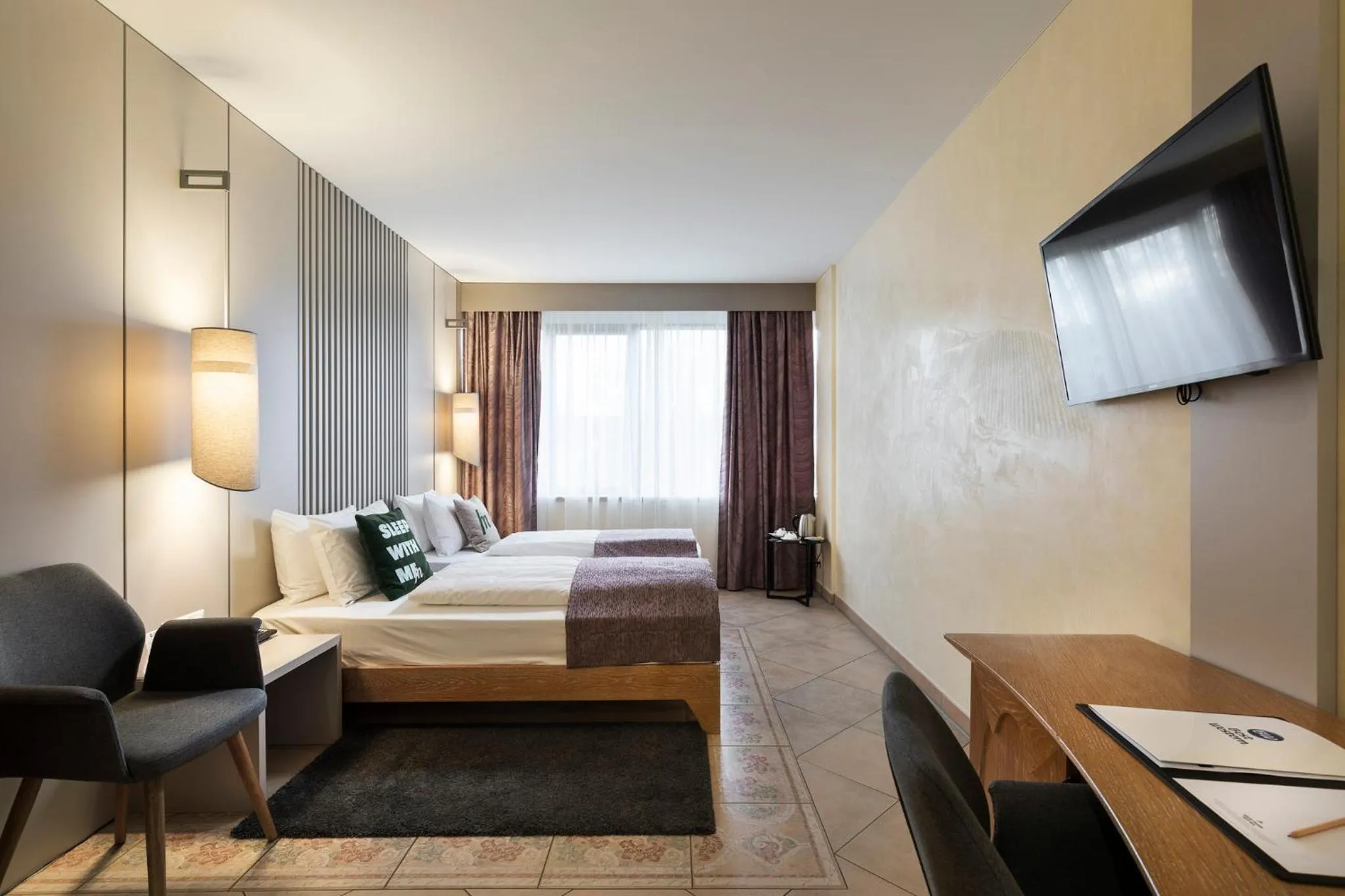 Photo of the whole room, Bed in SeePark Hotel Murten