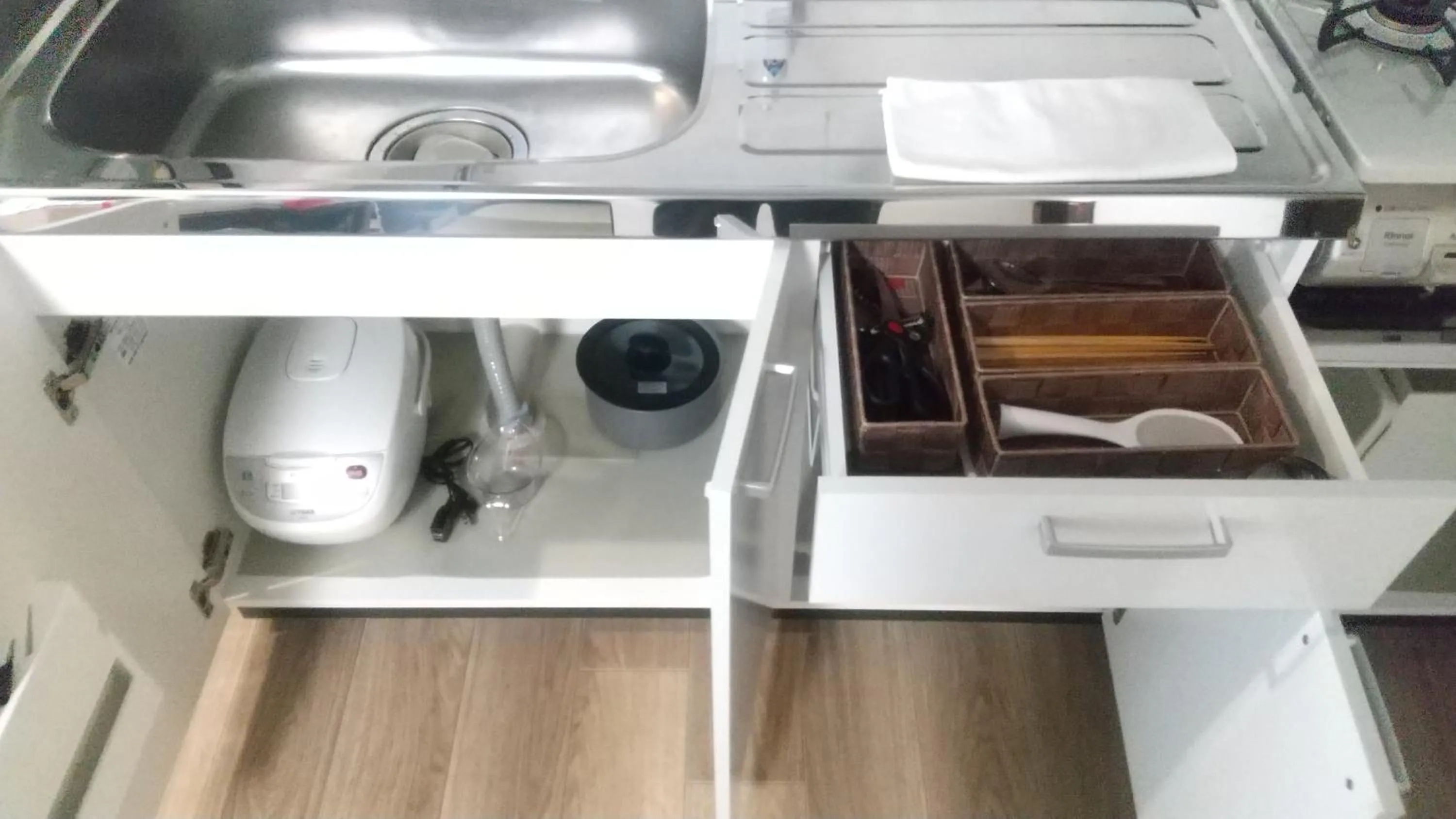 Kitchen or kitchenette in Maple Sumikawa #201