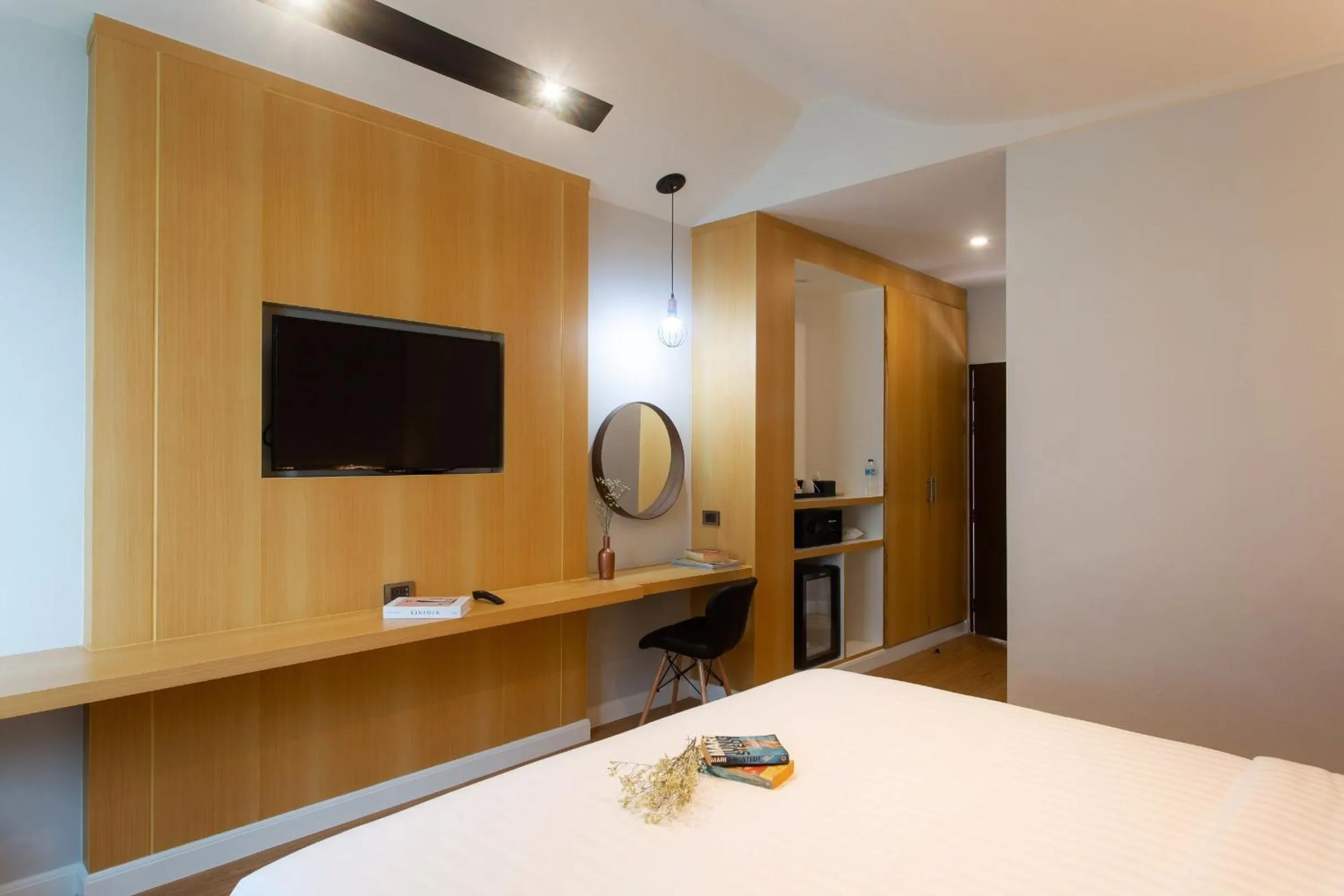 Bedroom, Bed in The Canale Samui Resort