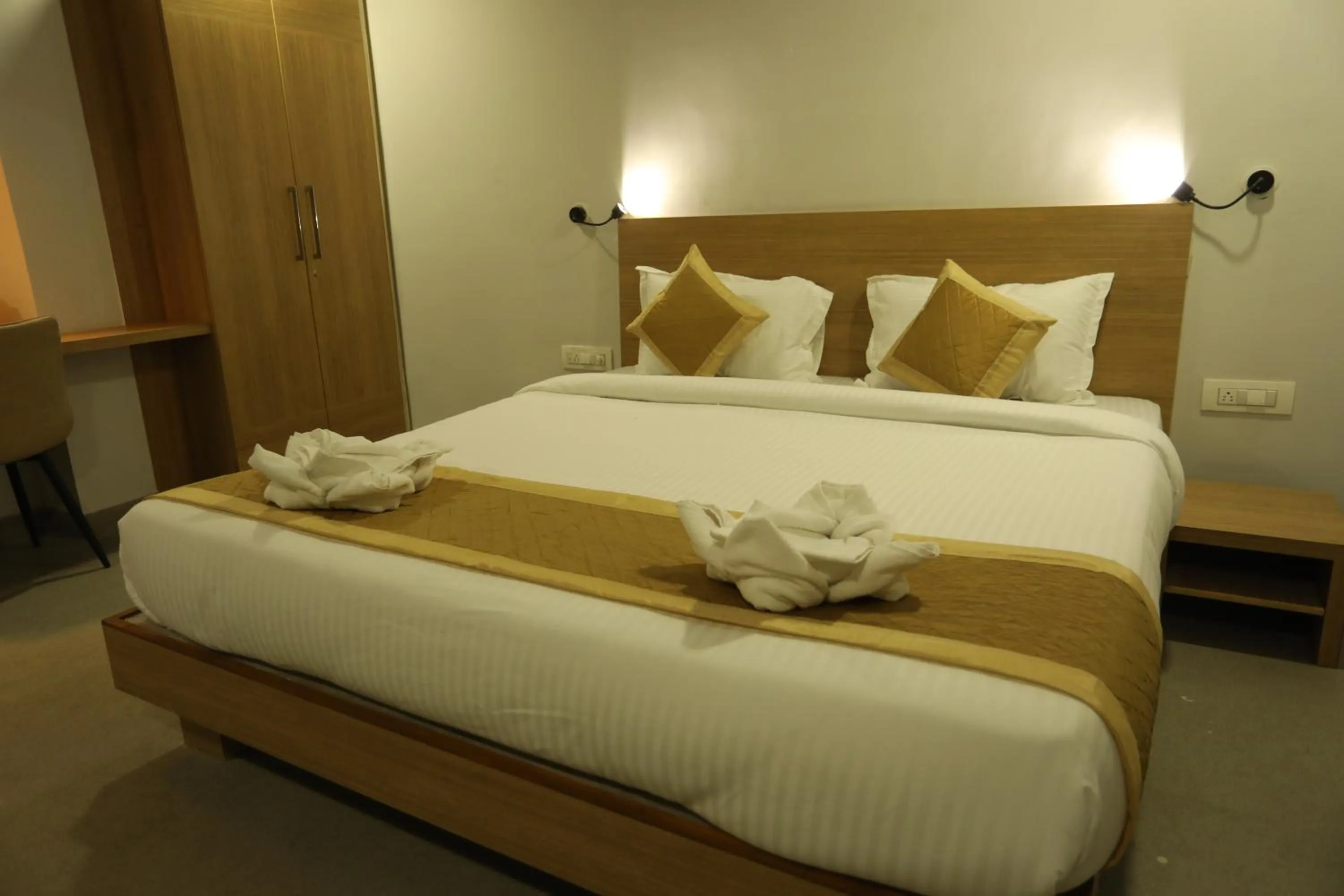 Bedroom, Bed in VIPs Hotel Olive